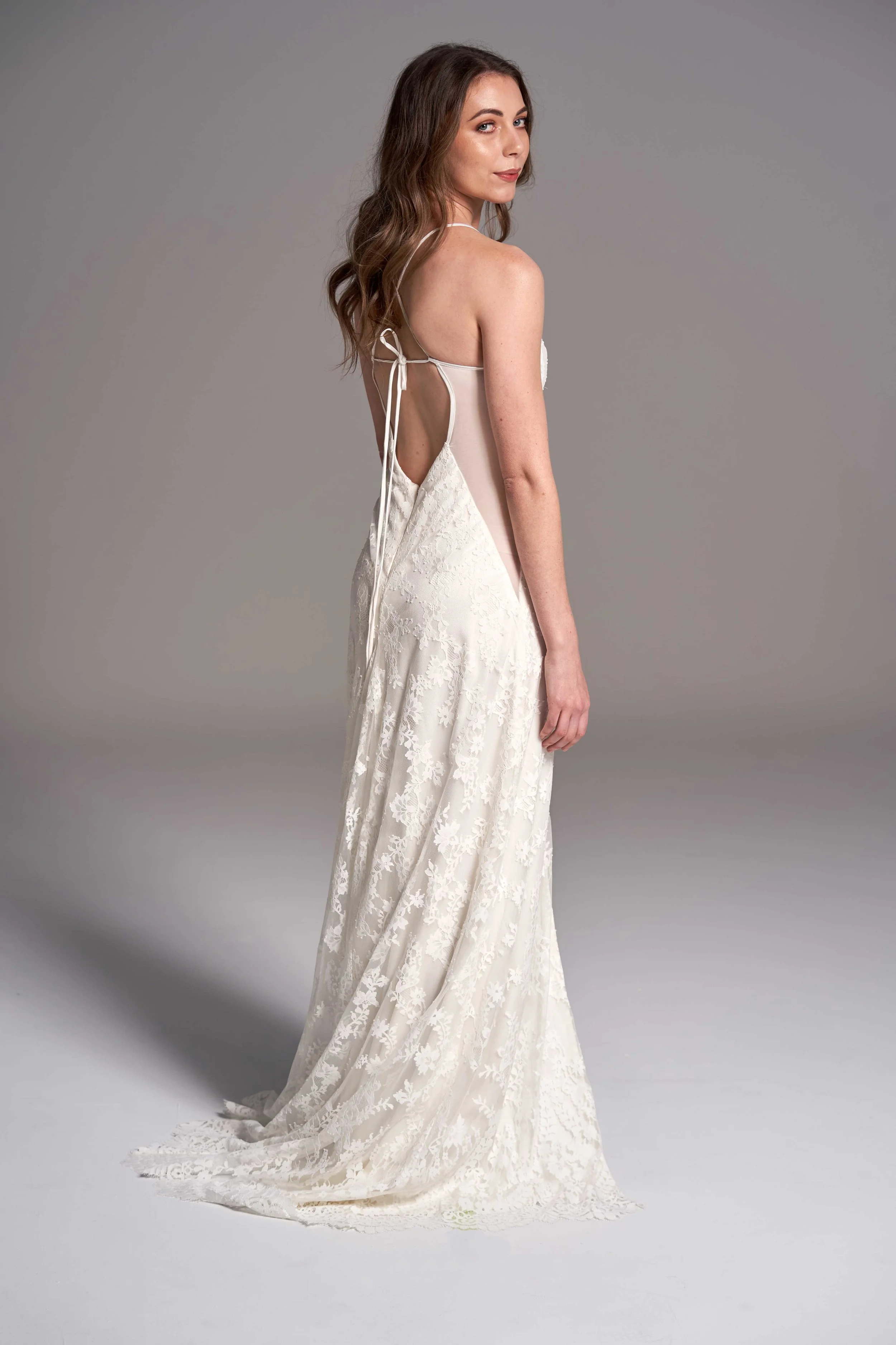 SB_19_556579_SUN_DREAMER_GOWN_03.jpg