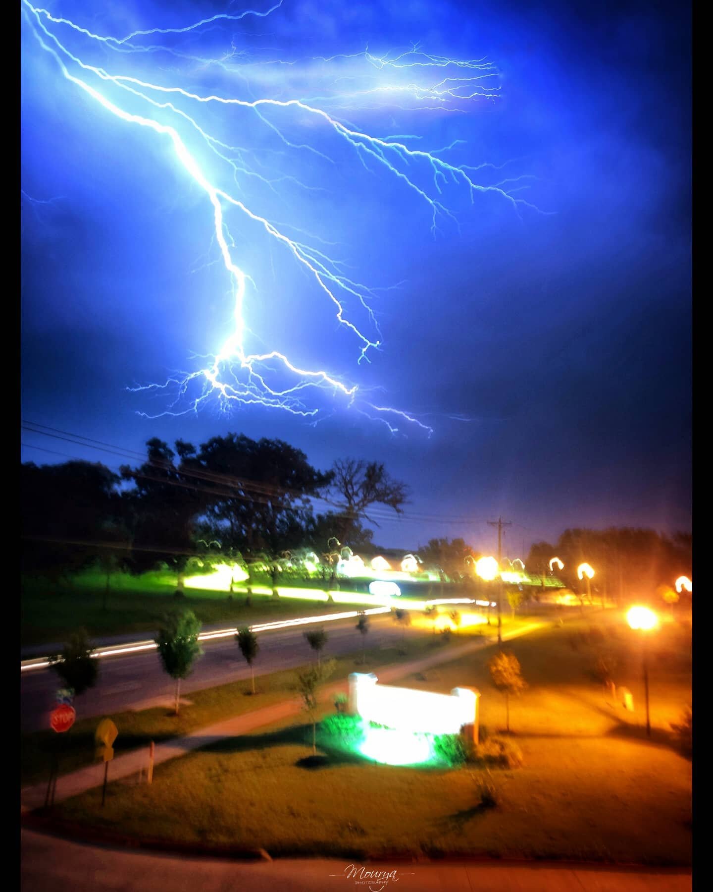 Bring me Thanos! ⚡
➖➖➖➖➖➖➖➖➖➖➖➖➖➖➖➖➖➖➖➖
.
.
.
#avengers #thor #landscape #nature #clouds #thanos #lightning #thunder #color #disney #naturelovers #mypixeldairy #storm #power #movie #travel #scenic #photooftheday #marvel #sky #ngc #letsguide #current 