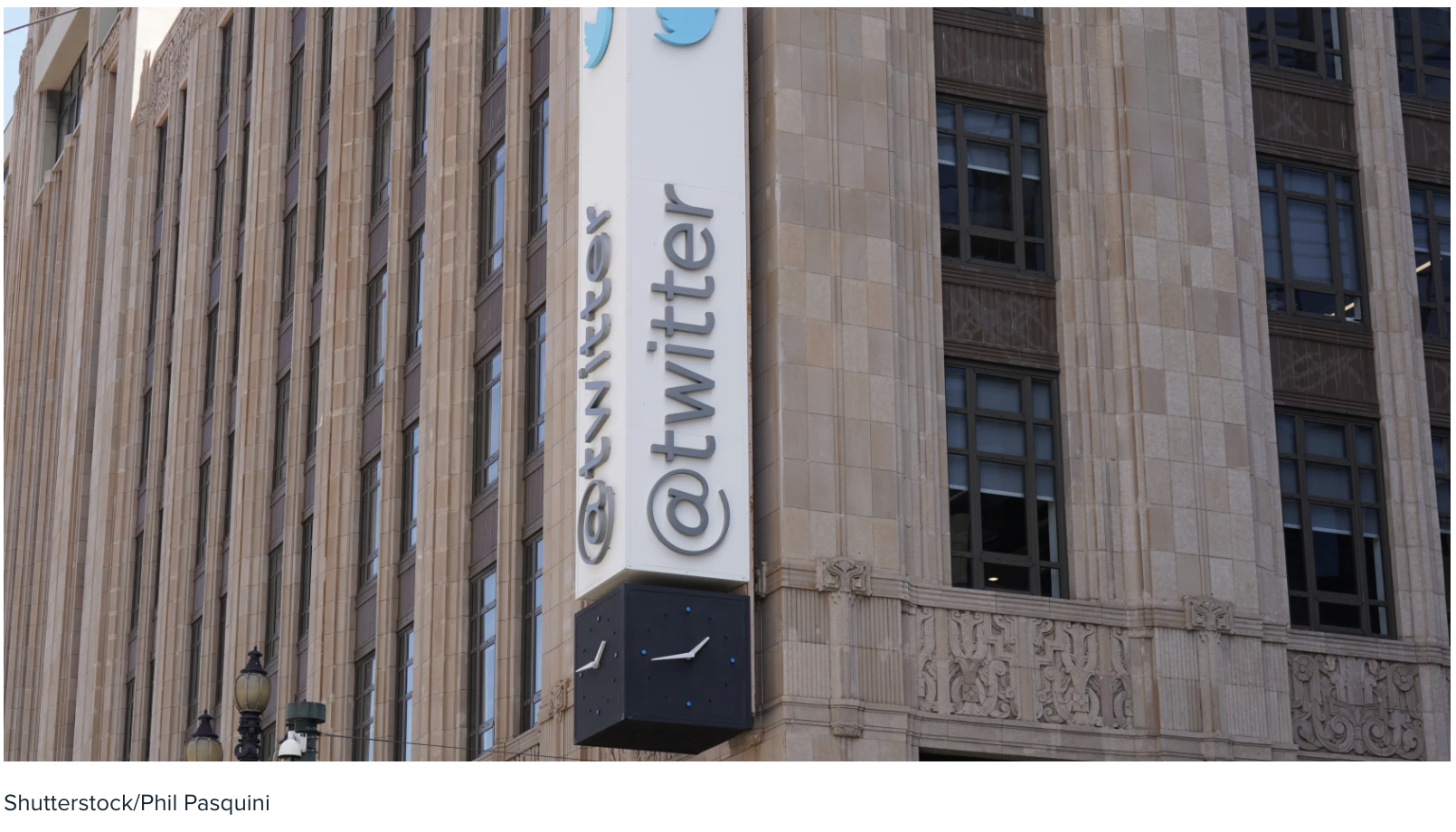 What Should Government Agencies Do Amid the Twitter Chaos?