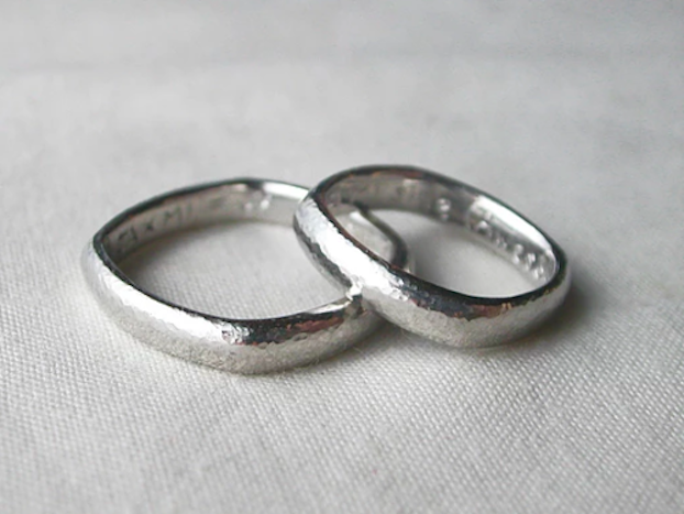 Vermont-custom-wedding-ring.png