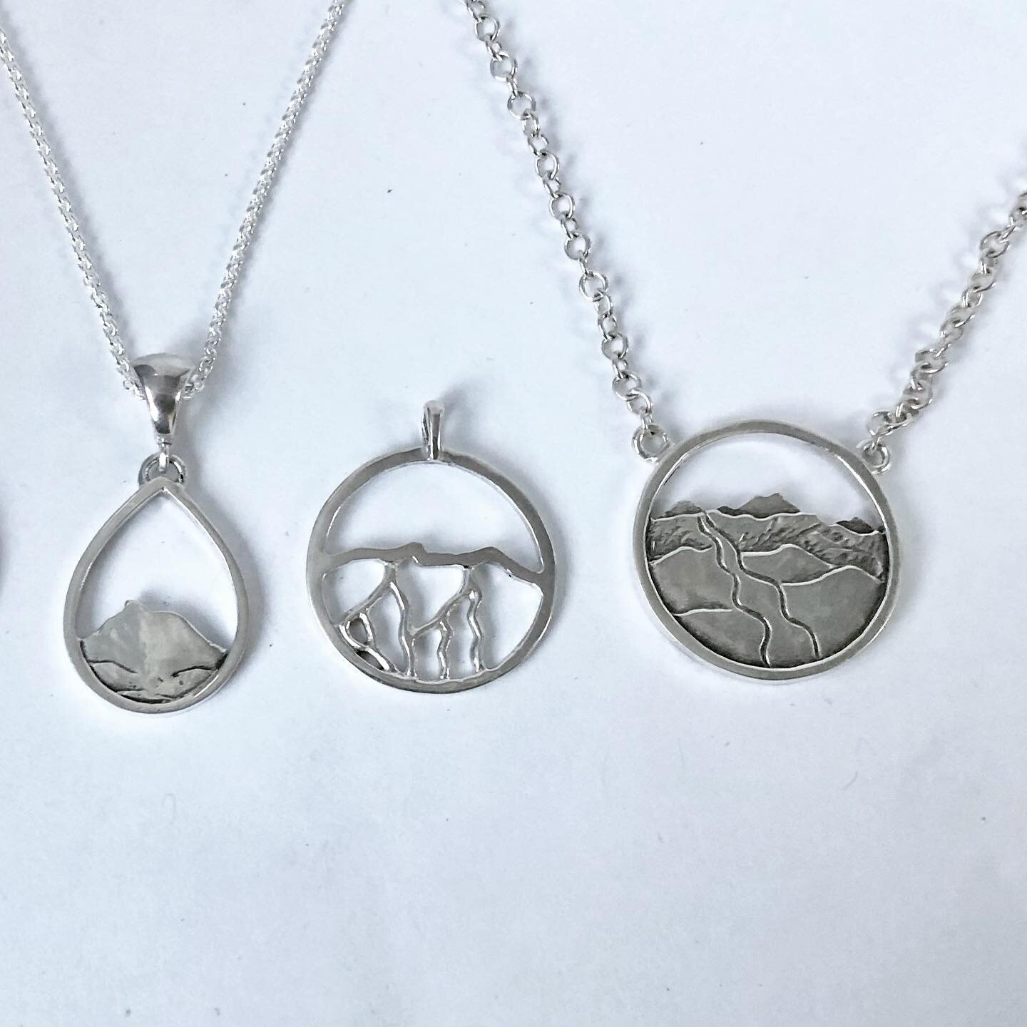 Vermont mountain lovers, come visit my booth tomorrow, Sunday, at @stowefarmersmarket for these silver necklaces along with all my hand-carved silver, gold and gemstone jewelry. 
.
It&rsquo;s going to be a hot one, so what better way to spend Sunday 