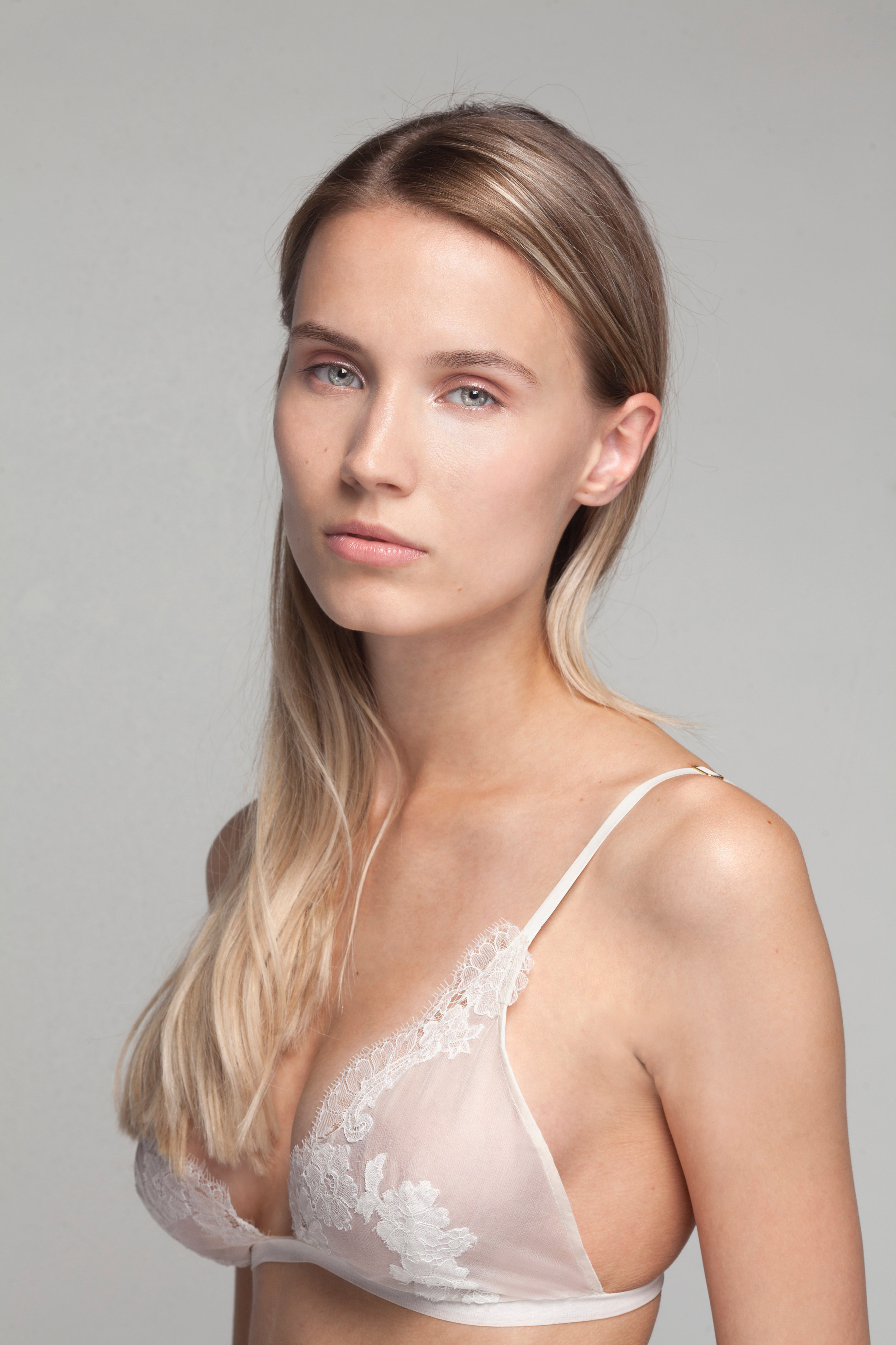 Merle Noir Lingerie Sofia soft cup bra