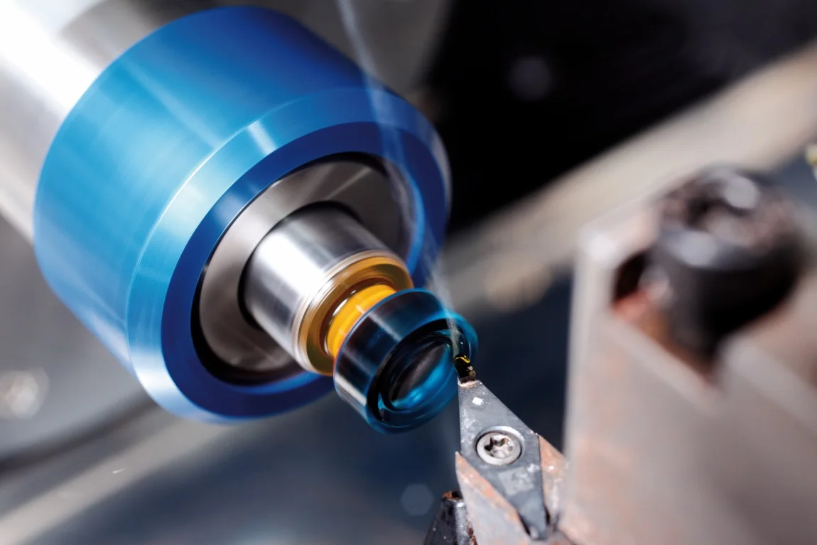 Zu Besuch in der Kontaktlinsen-Manufaktur - Teil II