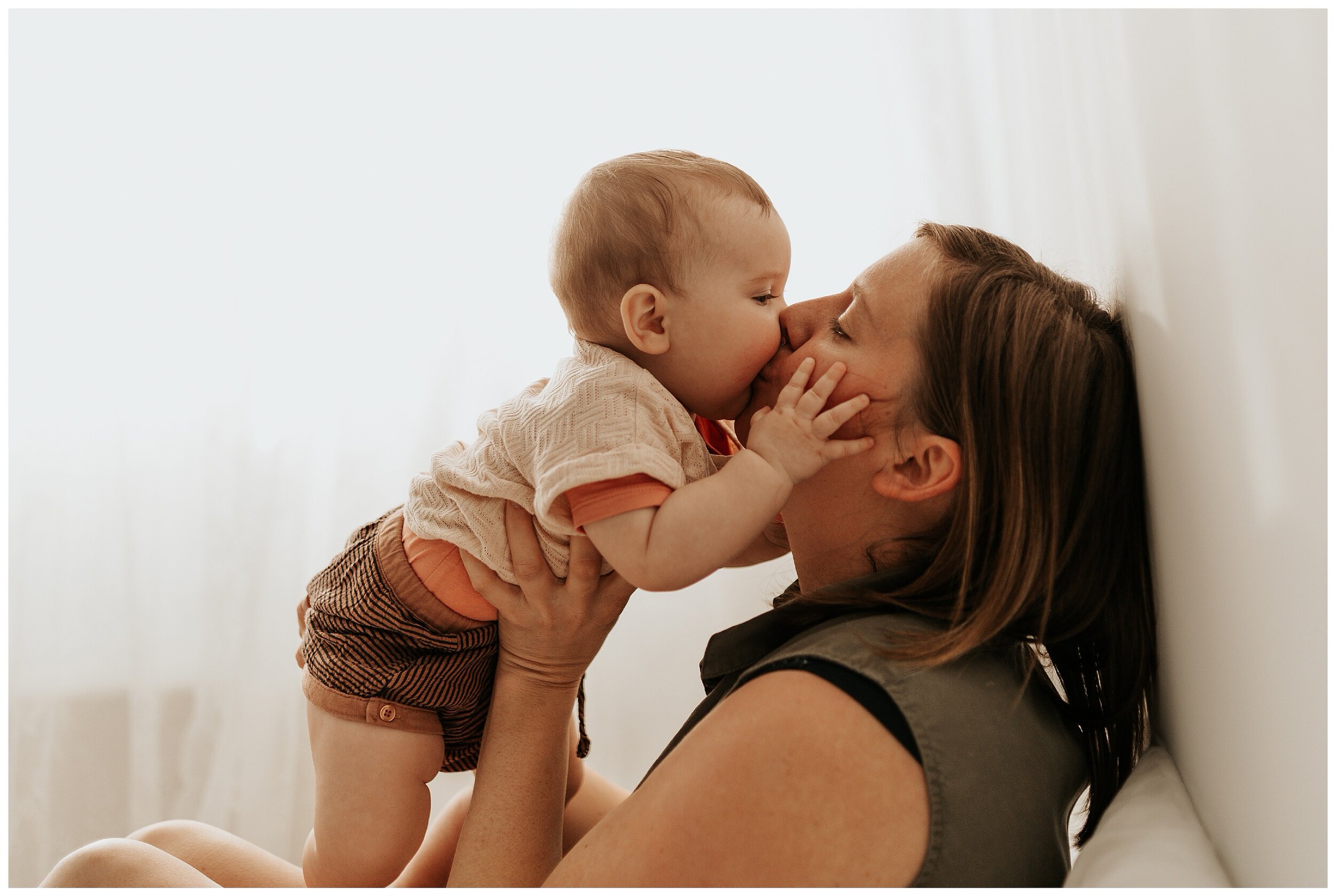 mommy-and-me-shoot-mama-en-ik-lisa-helsen-photography-familiefotograaf-huwelijksfotograaf-gezinsfotograaf-moeder-dochter-zoon-quality-time-herentals-lisa-helsen_0035.jpg