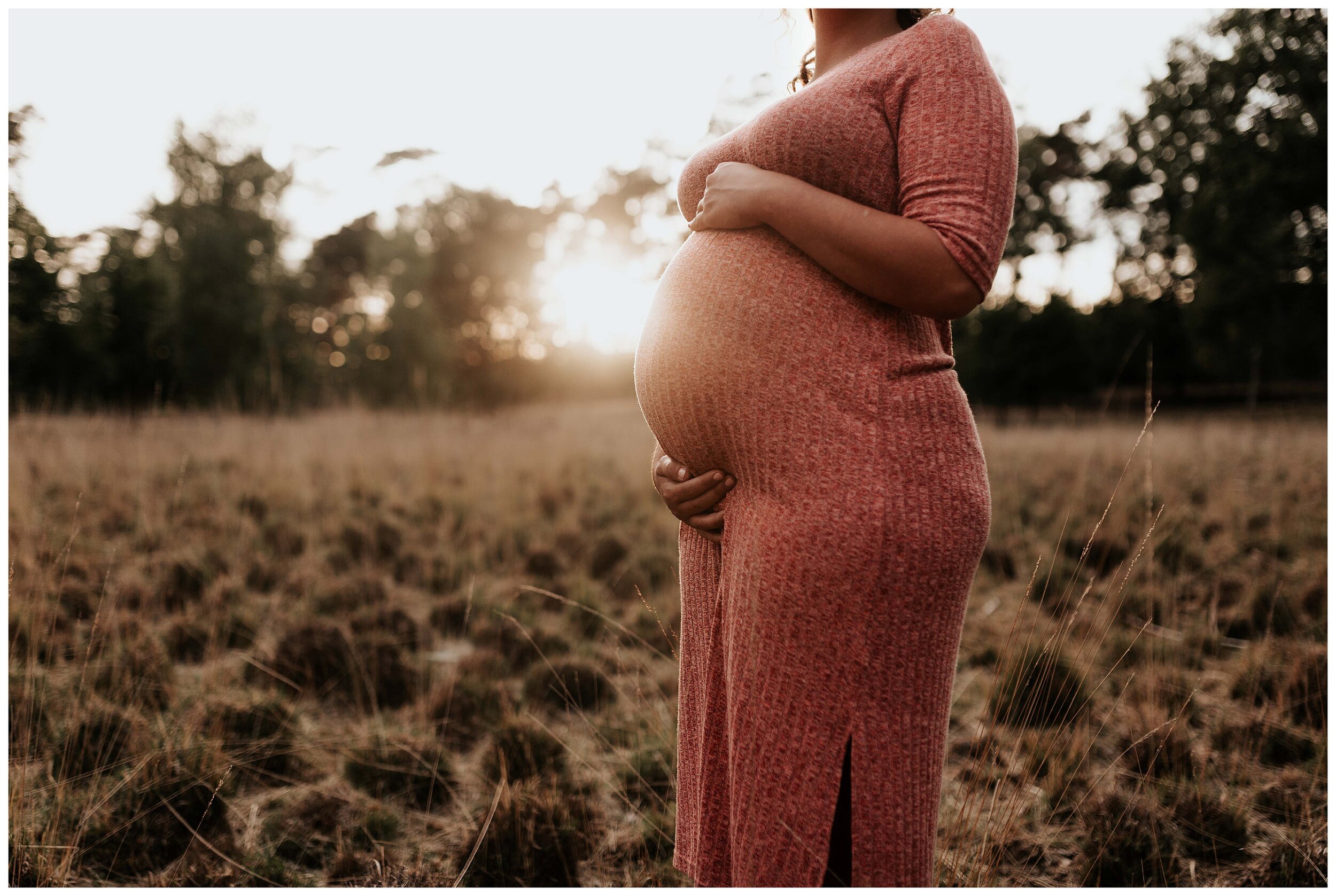 zwangerschapsfotografie-zwangerschapsshoot-zwangerschapsaankondiging-lisahelsenphotography-herentals-westerlo-herselt-kempen-vlaanderen_0001.jpg