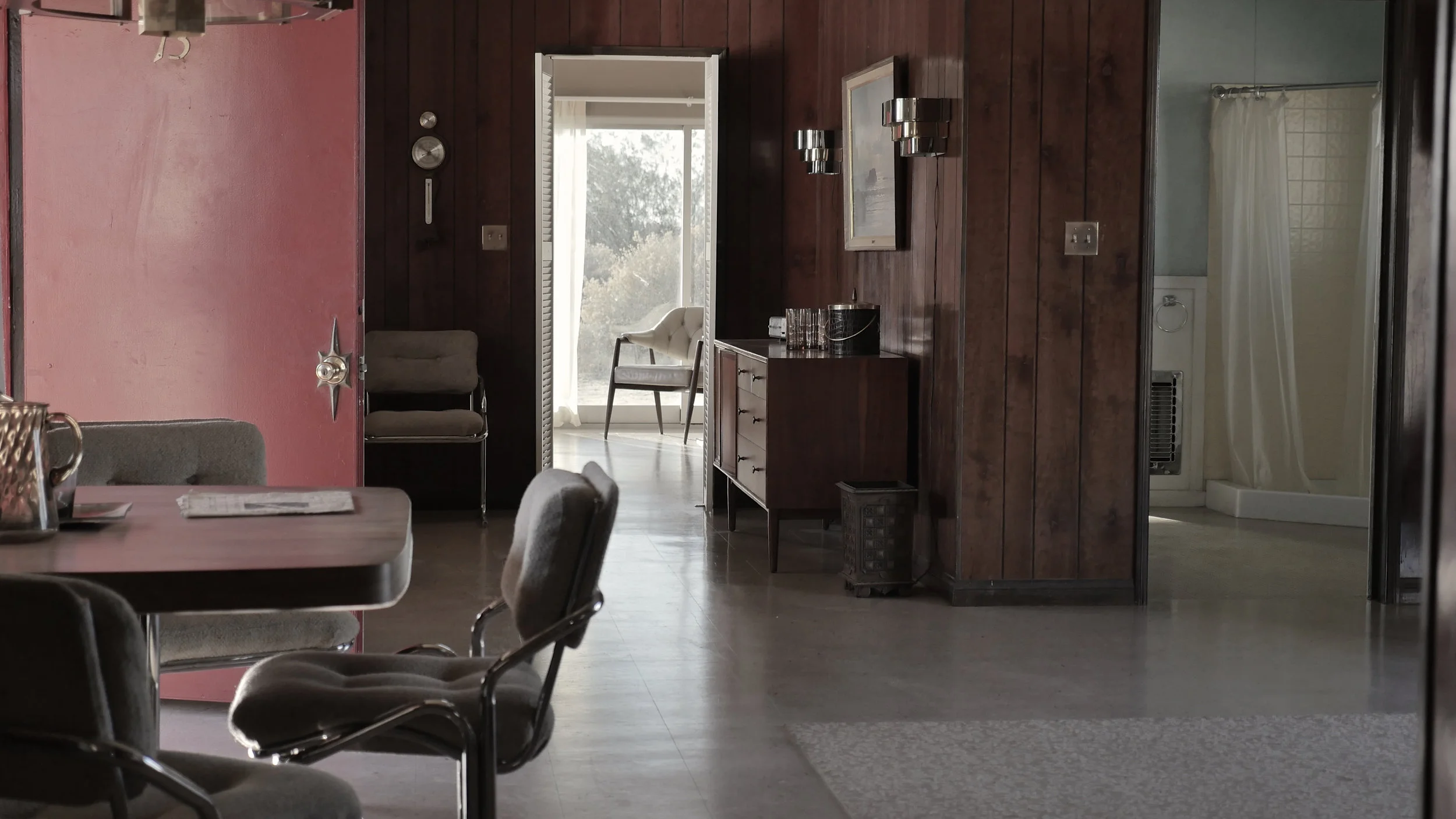MOTEL-ROOM-13-07.jpg