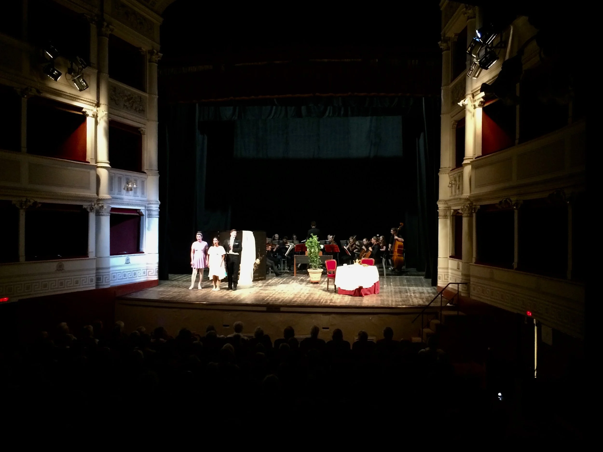 La Scala di Seta , Teatro Signorelli, Cortona, 2018. Director: Jeanne Pansard-Besson