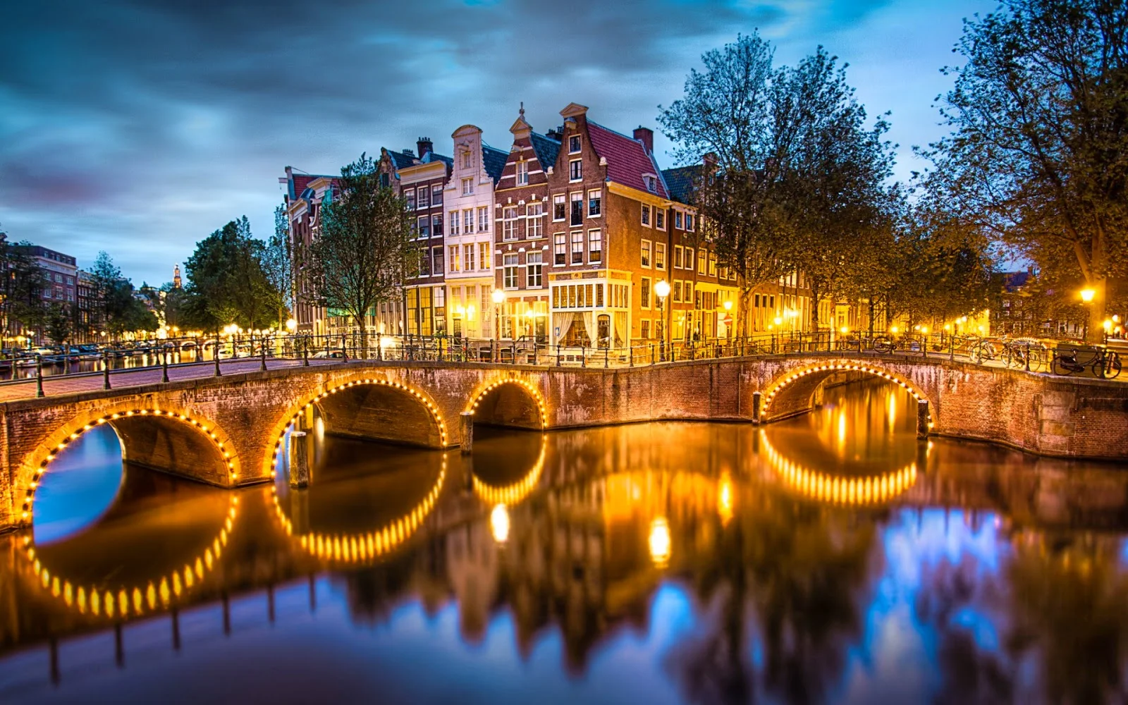 Amsterdam.jpg