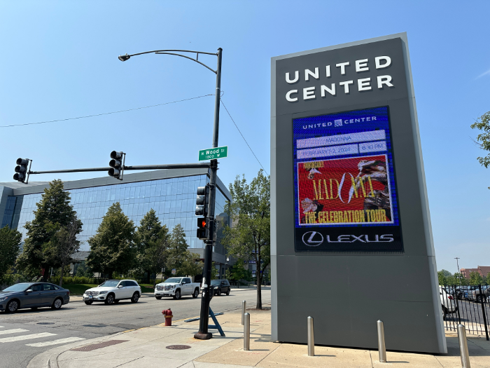United Center Entrance Sign