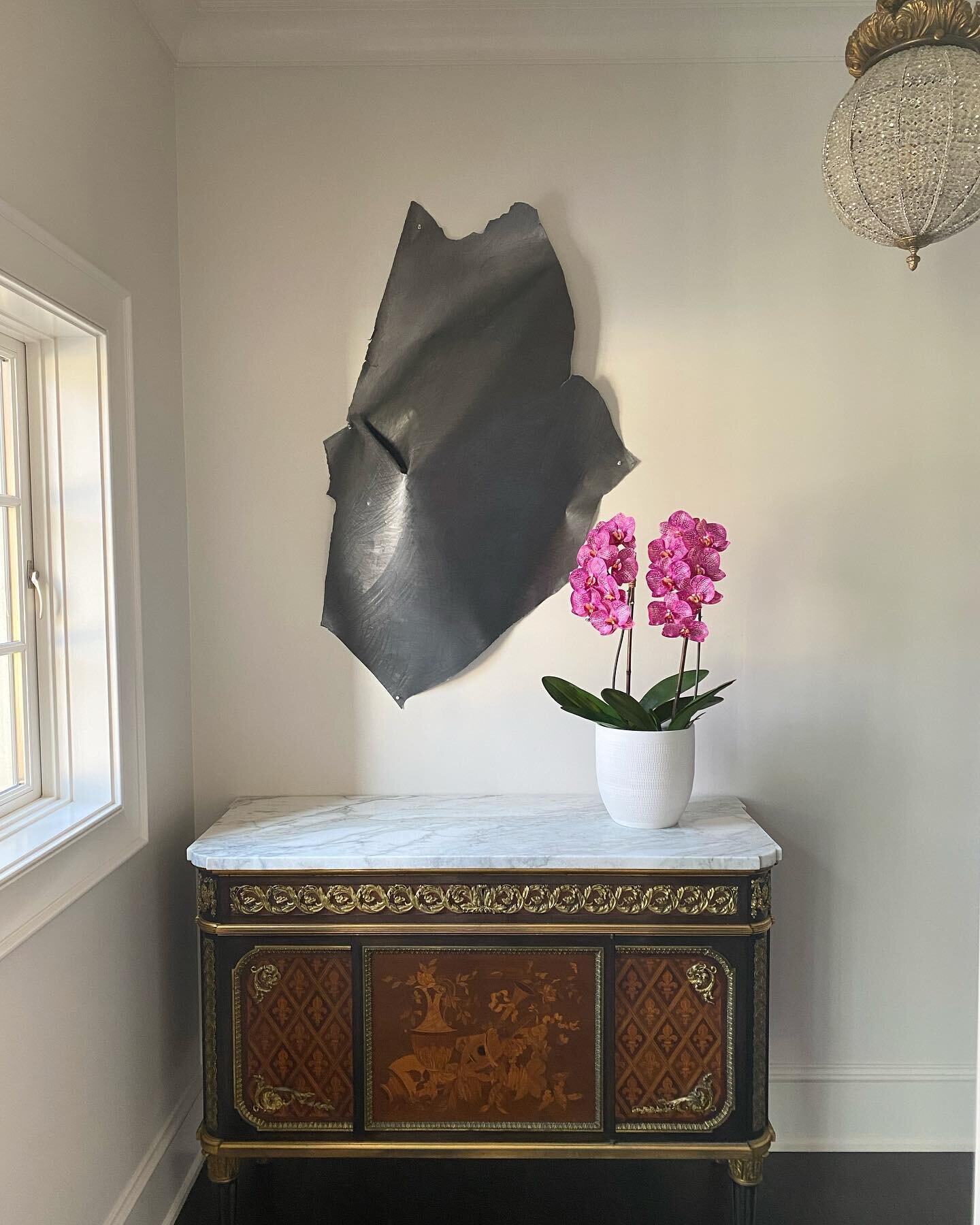 NANCY RUBINS recently installed in one of our client&rsquo;s homes. This drawing shifts in every tone of light or time of day. As it pushes off the wall, the lines of graphite scribble are revealed. We&rsquo;ve adored @nancyrubinsstudio for decades. 