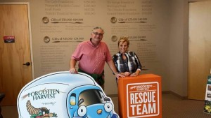 Pete and Paula Give Back To The Community at Forgotten Harvest