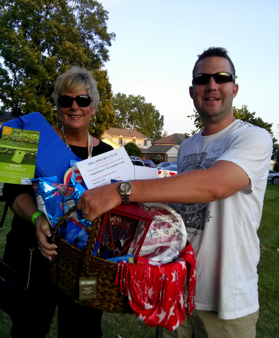 The Linda Rea Team Donates Wonderful Gift Basket To Hunter's Creek Annual Picnic