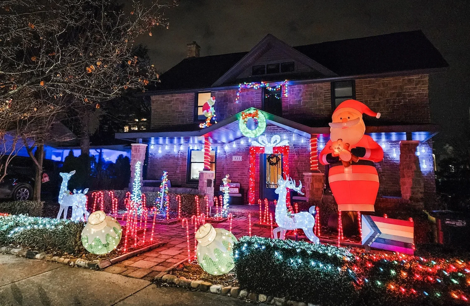 NEIGHBORHOOD LIGHT FIGHT
