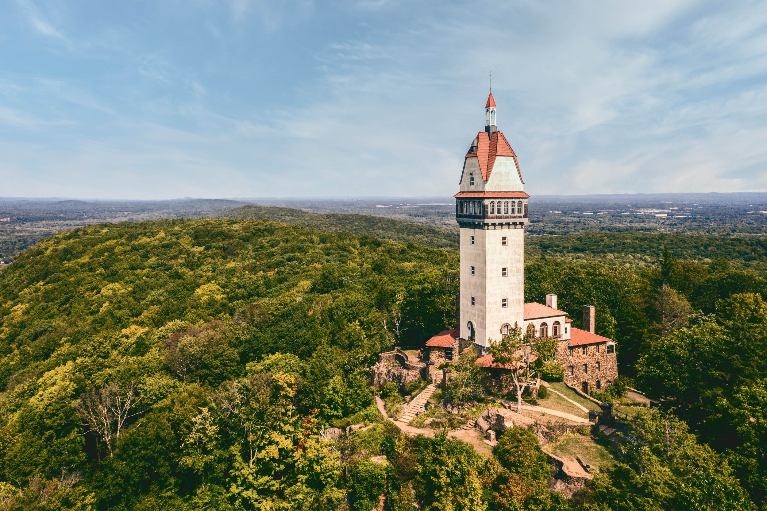 Heublein Tower, Talcott Mountain State Park