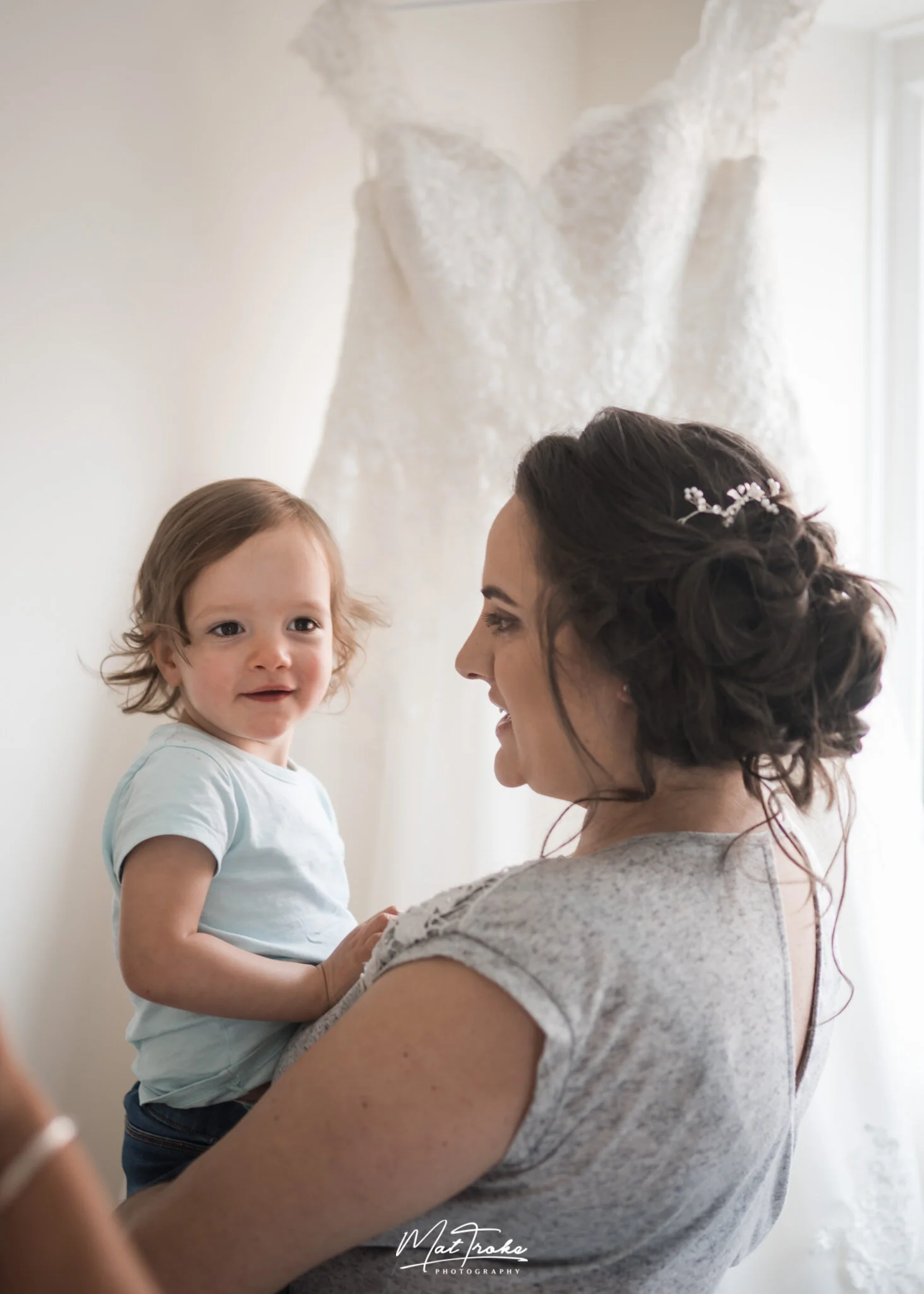 Wedding Photographer The Fox and Goose Inn is on the outskirts of Chesterfield, Pudding Pie