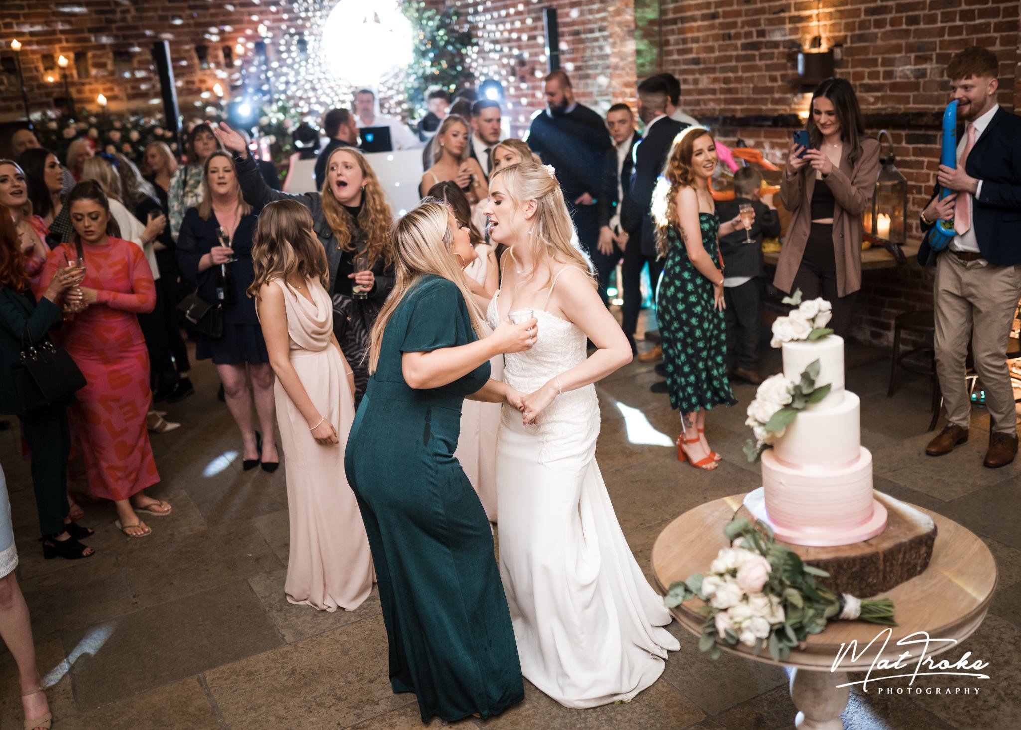 hazel.gap.wedding.summer.sunshine.photography.mat.troke (28 of 31).jpg