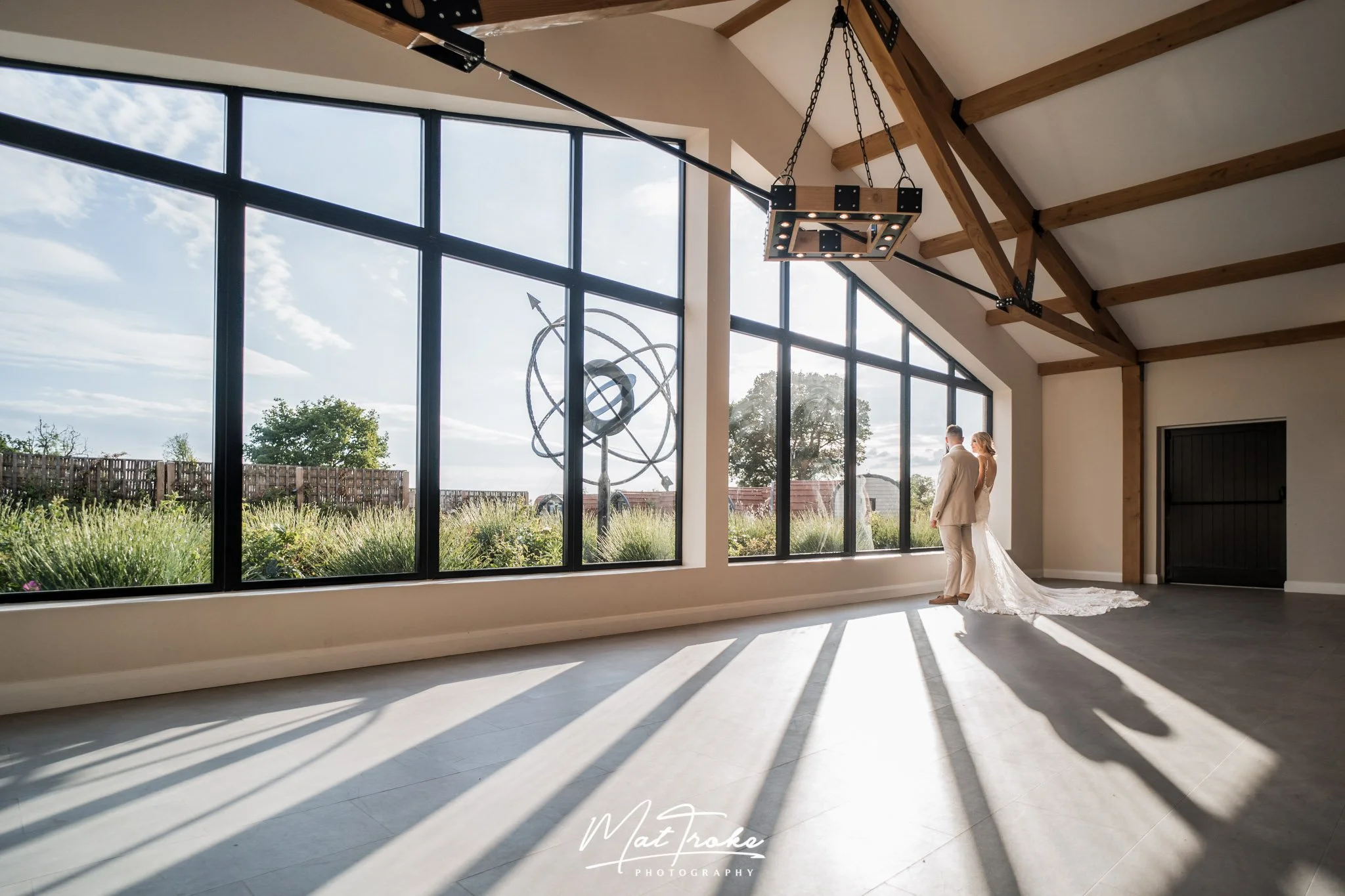 Hanbury Wedding Barns Beautiful Summer Wedding Photography