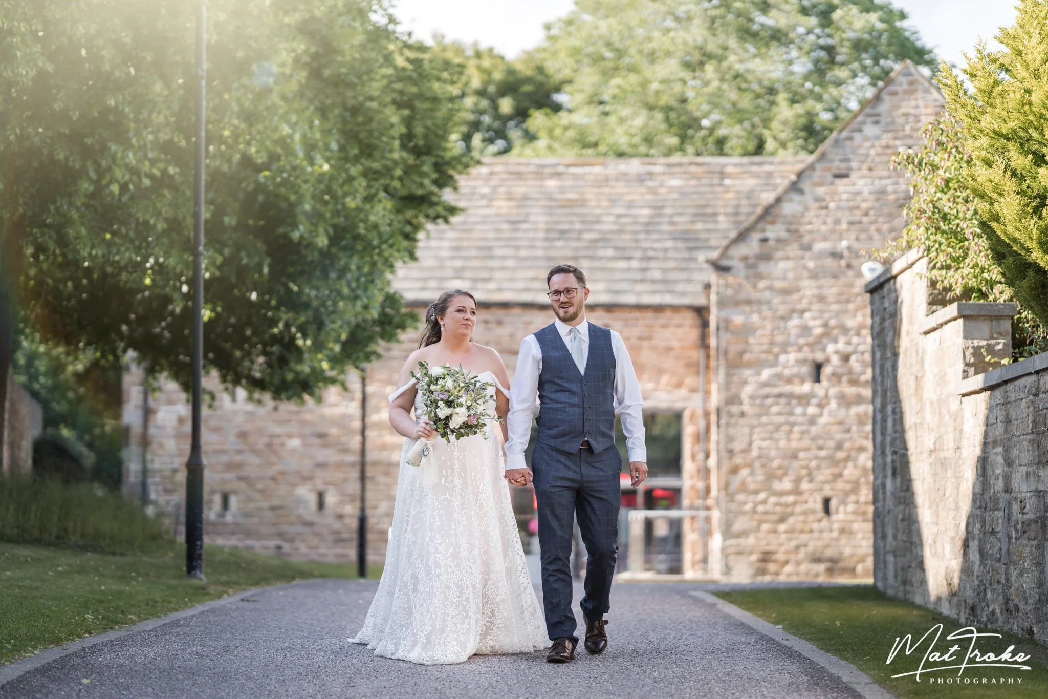 Laura and Lewis - Dronfield Hall Barn
