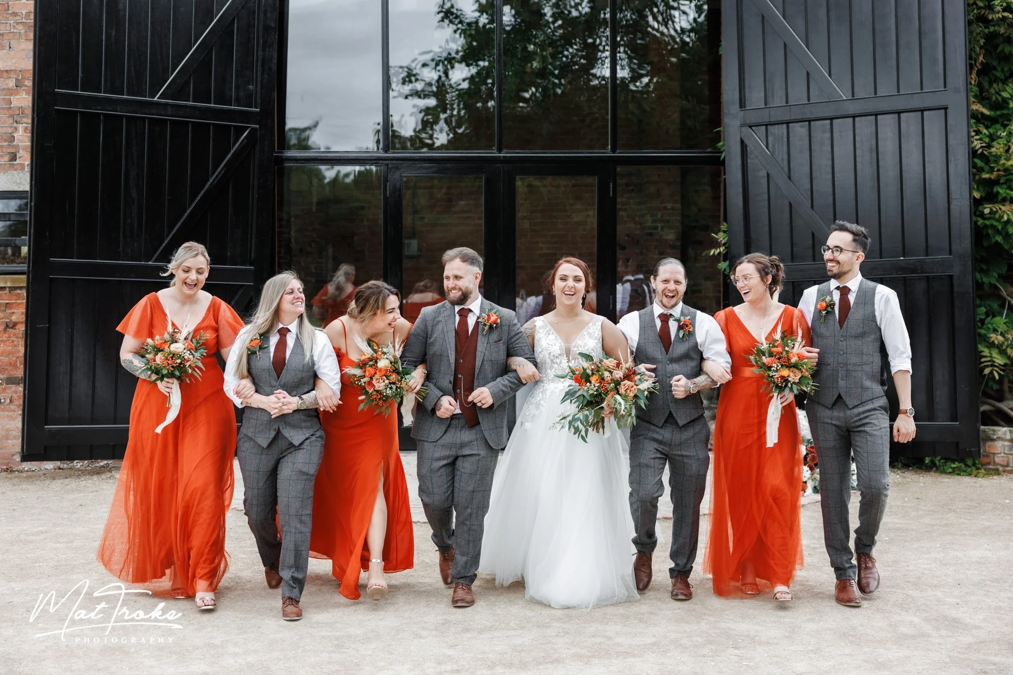 Hoveringham Mill Relaxed Summer Wedding Photography