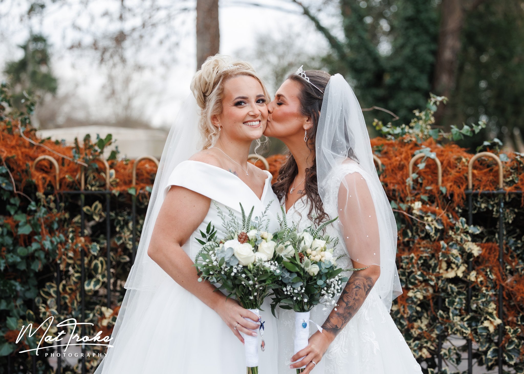 // Emma and Beckie / Sneak Preview //