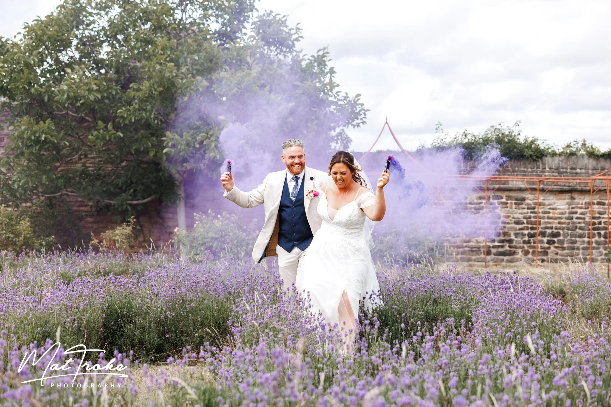 Gemma &amp; Gavin - A Stunning Summer Wedding at Turret House
