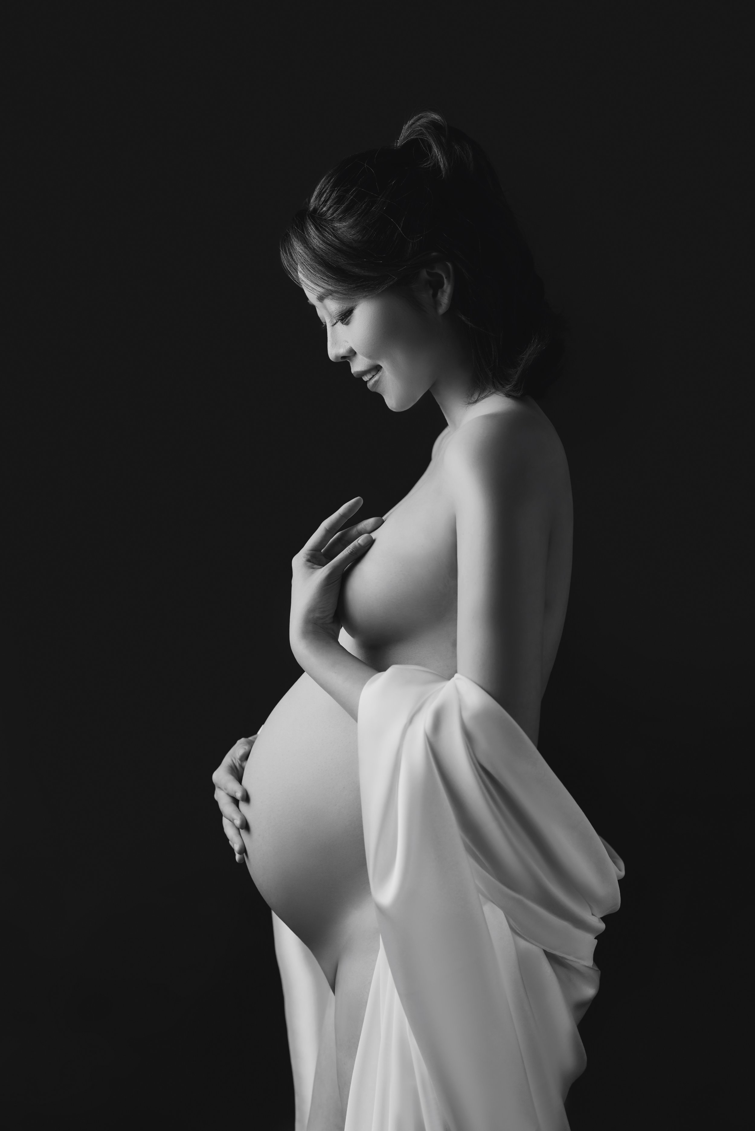maternity photo.jpg