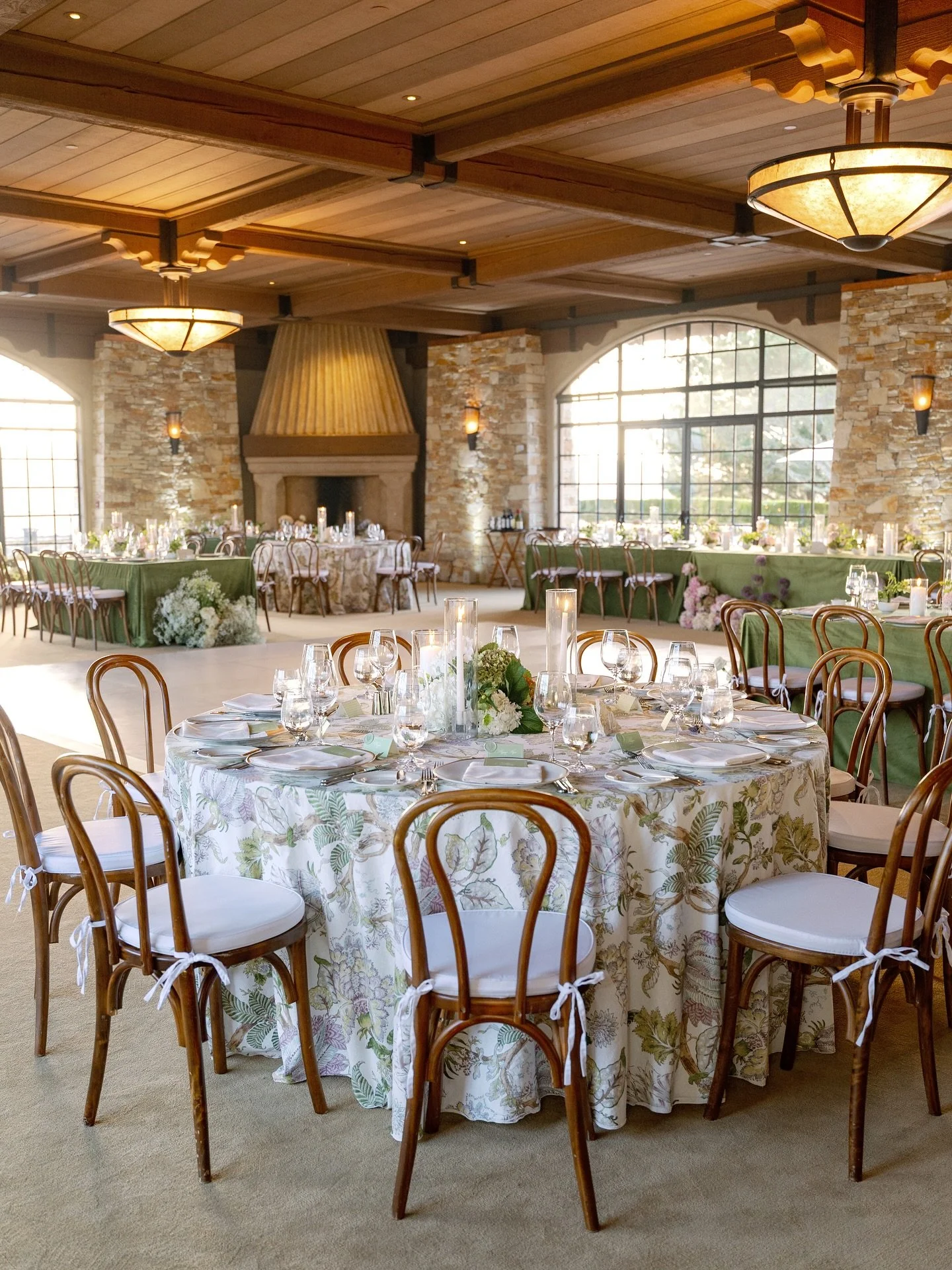 The reception design was absolutely breathtaking &mdash; a perfect blend of timeless elegance and modern charm. 

From the velvet olive-green linens to the French floral tablecloths, every detail reflected our bride Jinny&rsquo;s impeccable taste. 

