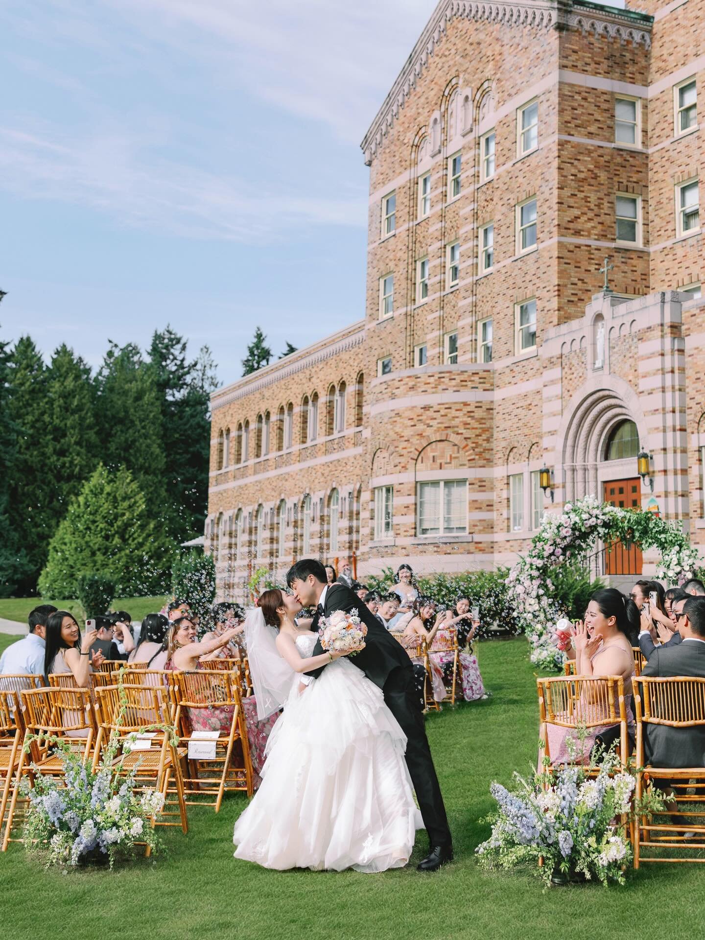 It was an honor to document Cindy &amp; Peng&rsquo;s beautiful wedding day at the stunning castle-style hotel, @lodgeatstedward. 

Soft pastel tones of light blue and blush pink set an elegant and romantic mood. With the florist&rsquo;s thoughtful an