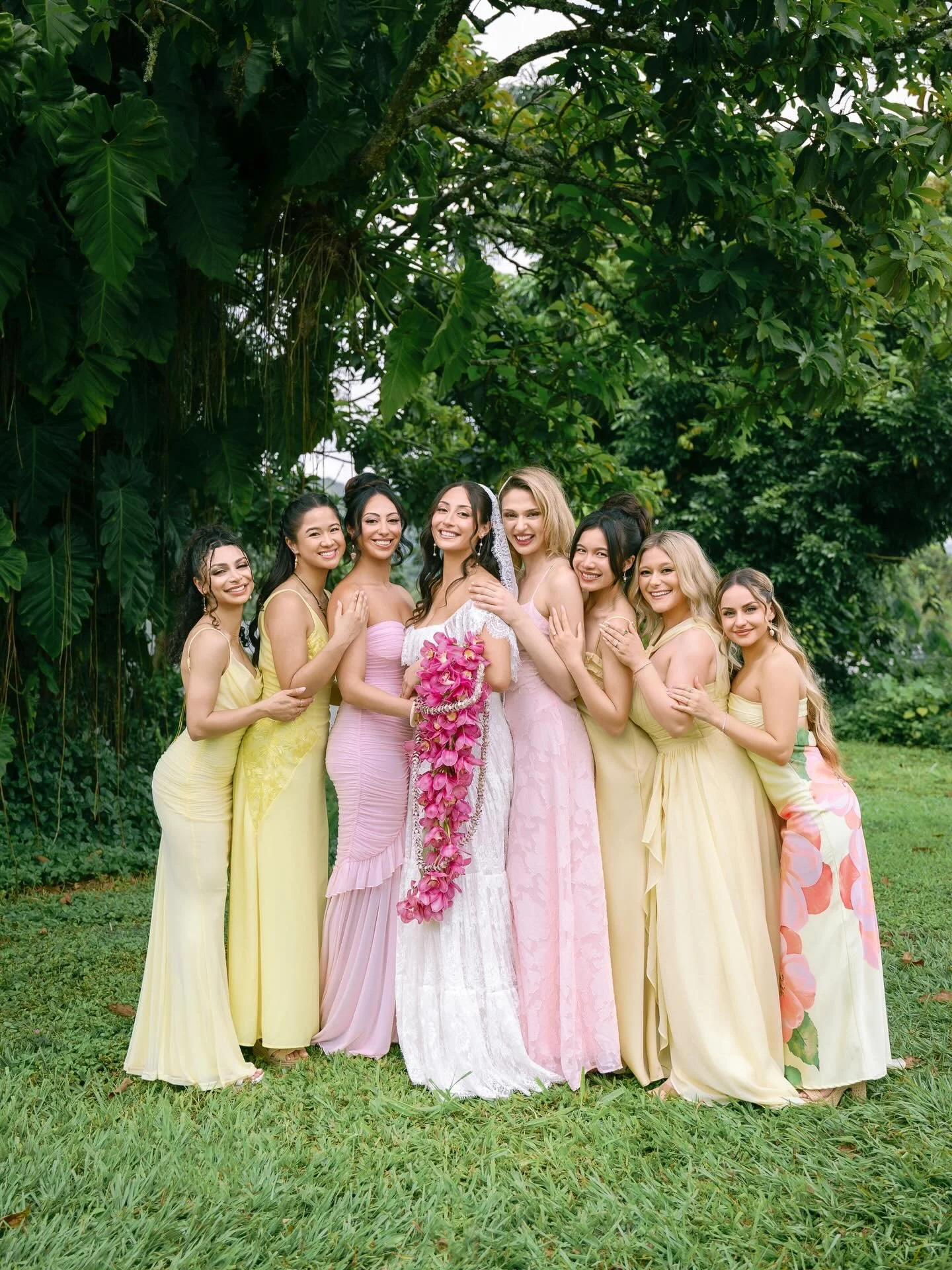 This was such an unforgettable wedding for me to document.

Throughout the day, I could feel how deeply Athena and Jacob are loved by the people around them. Their family and friends traveled from different cities and countries all the way to Kauai, 