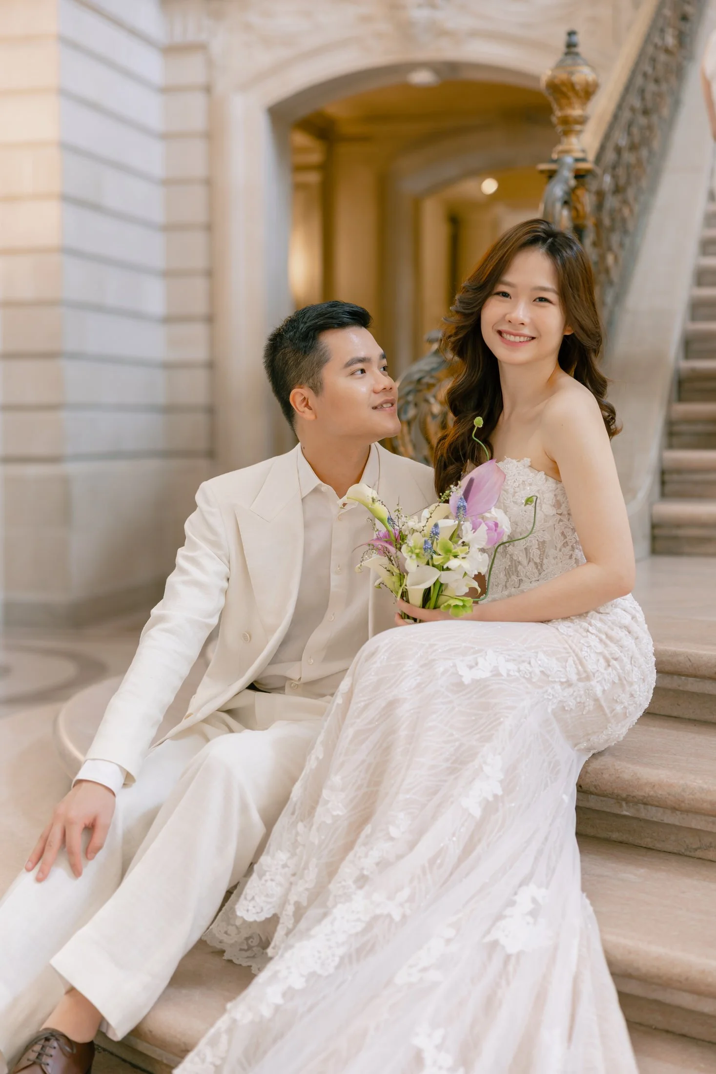 sf-city-hall-elopement-couple-grand-staircase-12.jpg
