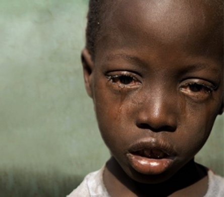 Chiled with Trachoma crying.jpg