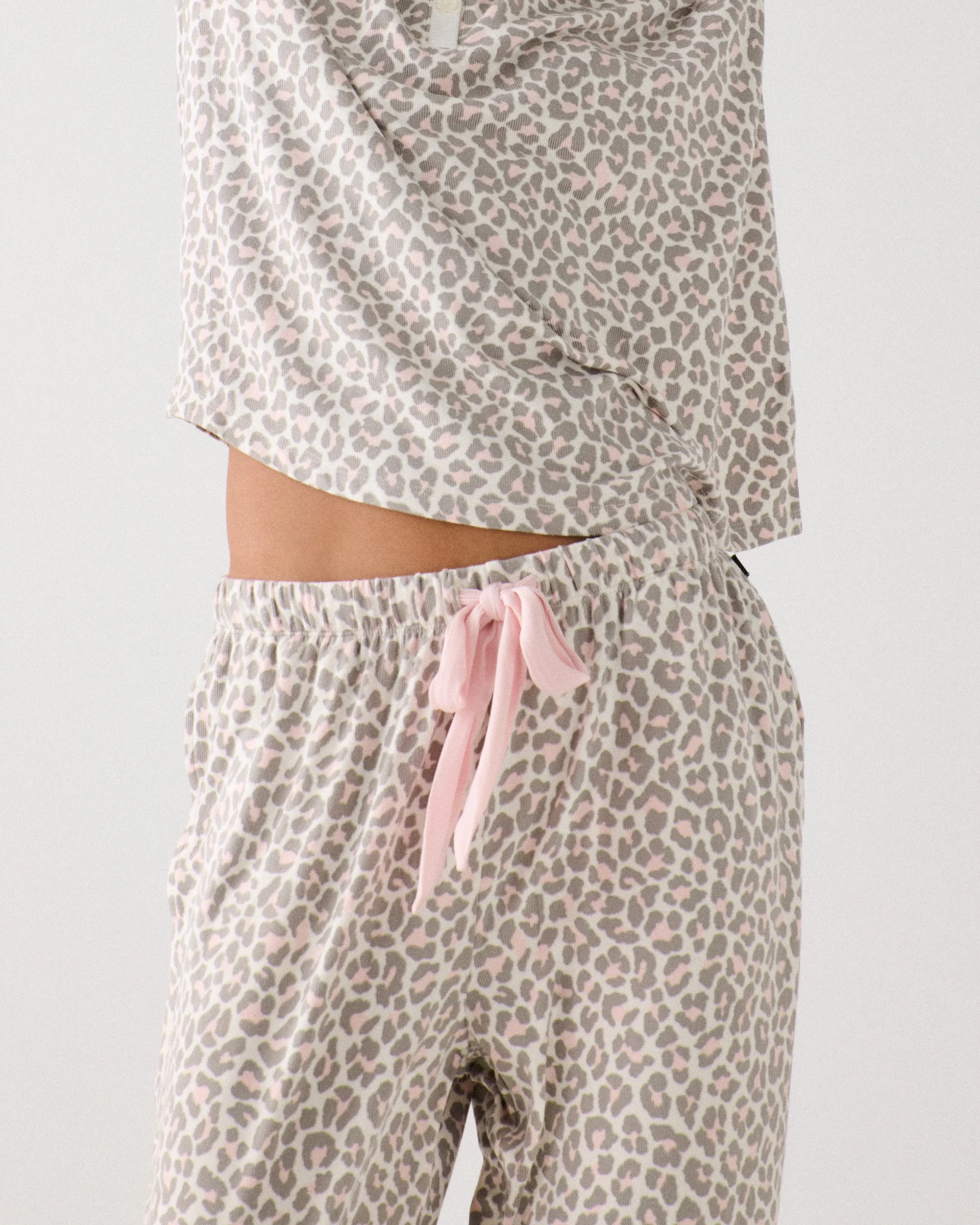 KS92766_196_LEOPARD SPOTS_1.jpg