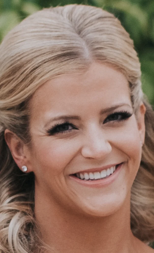 Courtney Headshot 3.jpg