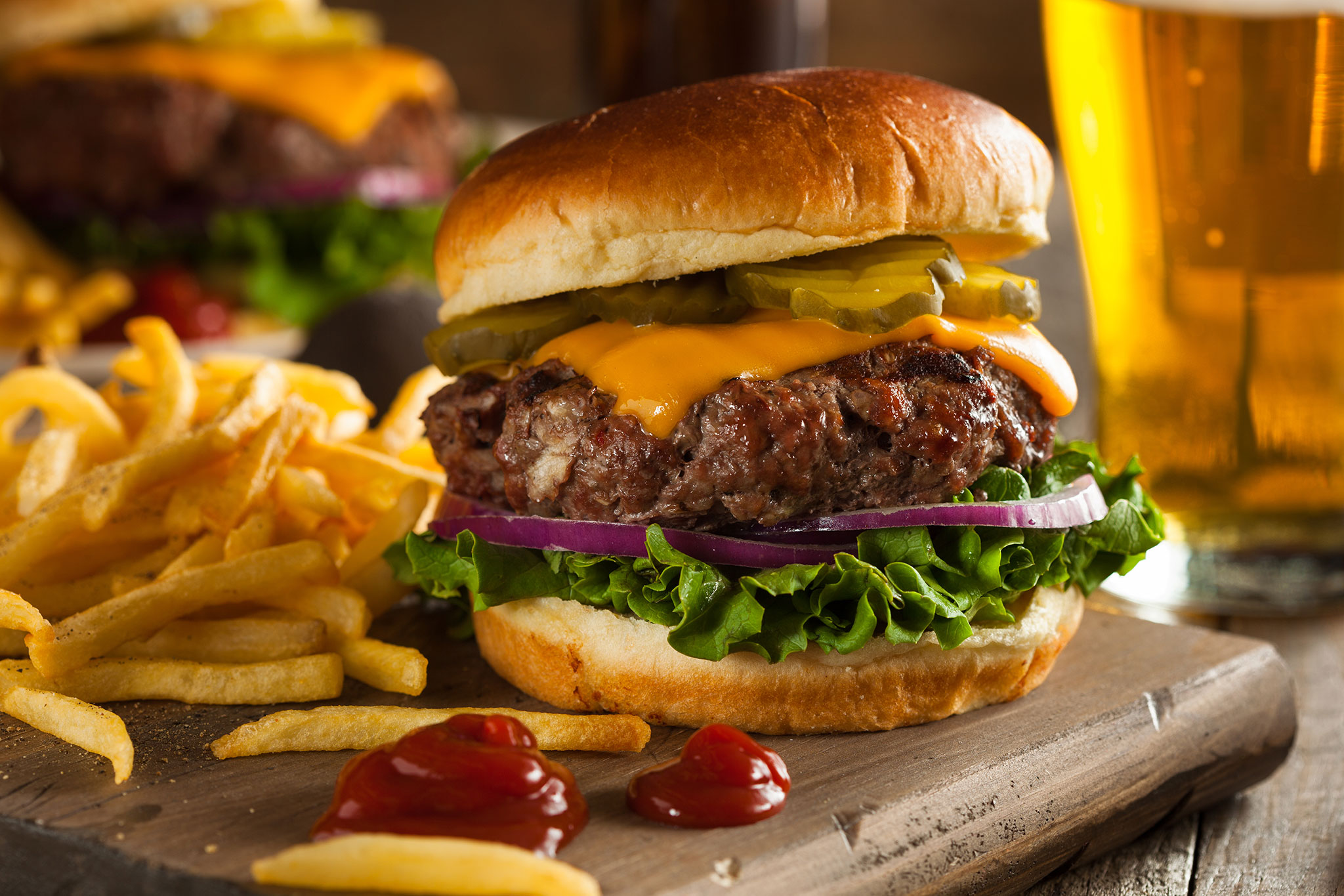 calmes-cheeseburger-home.jpg