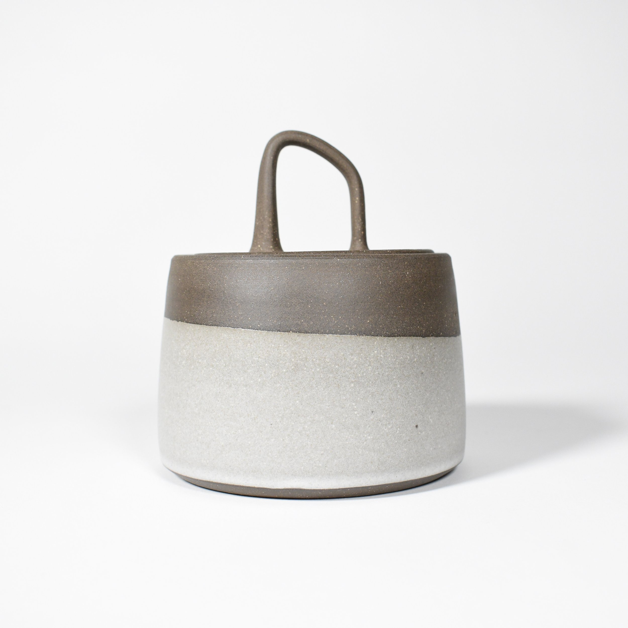 lidded jar short.JPG