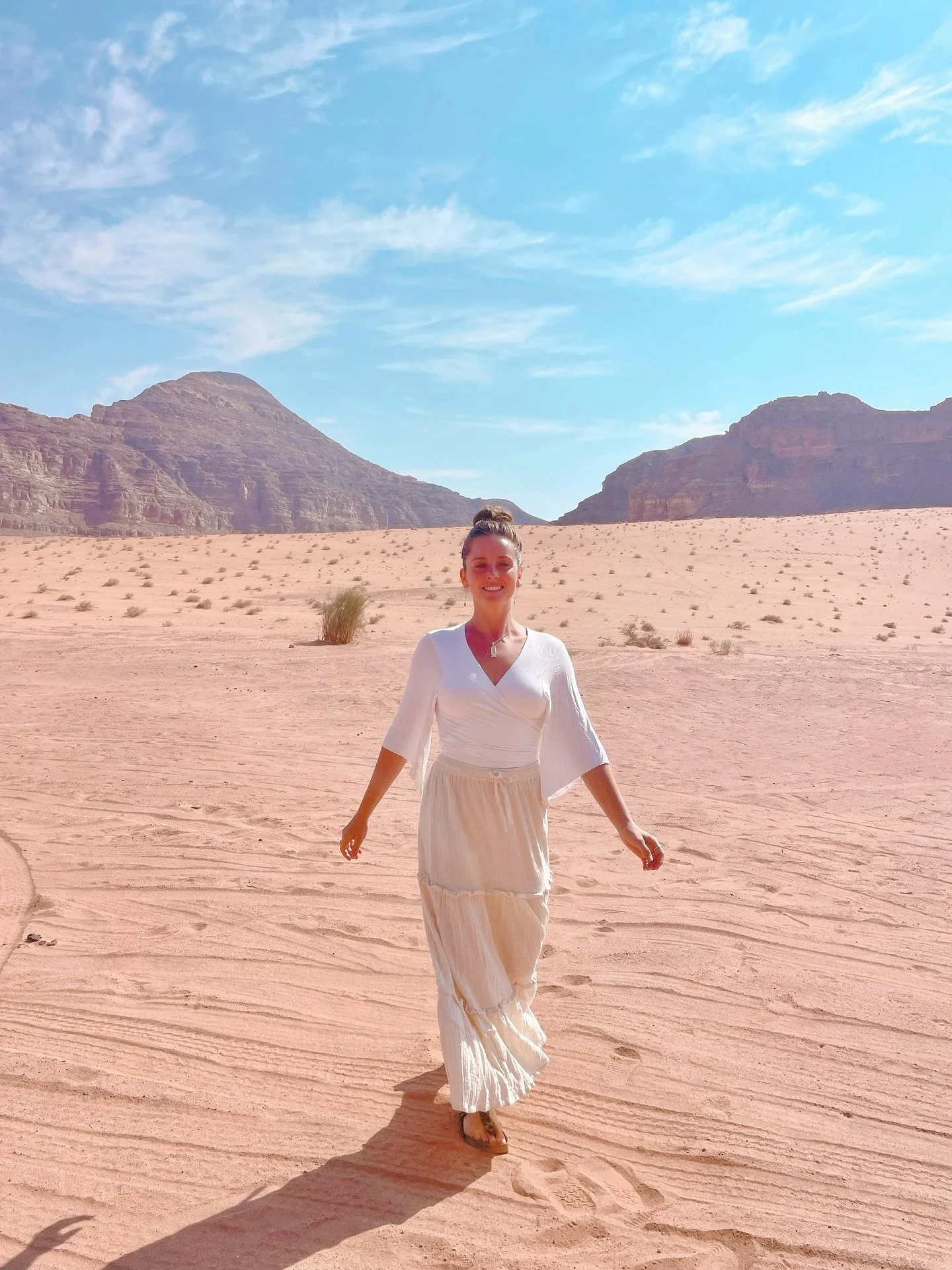 𓆃 At a certain point on your journey you must choose: keep repeating the same old cycles + karmic lessons OR go within to heal &amp; expand into the greatness of who you really are 

Stop looking to external things to fill your cup. The only way out