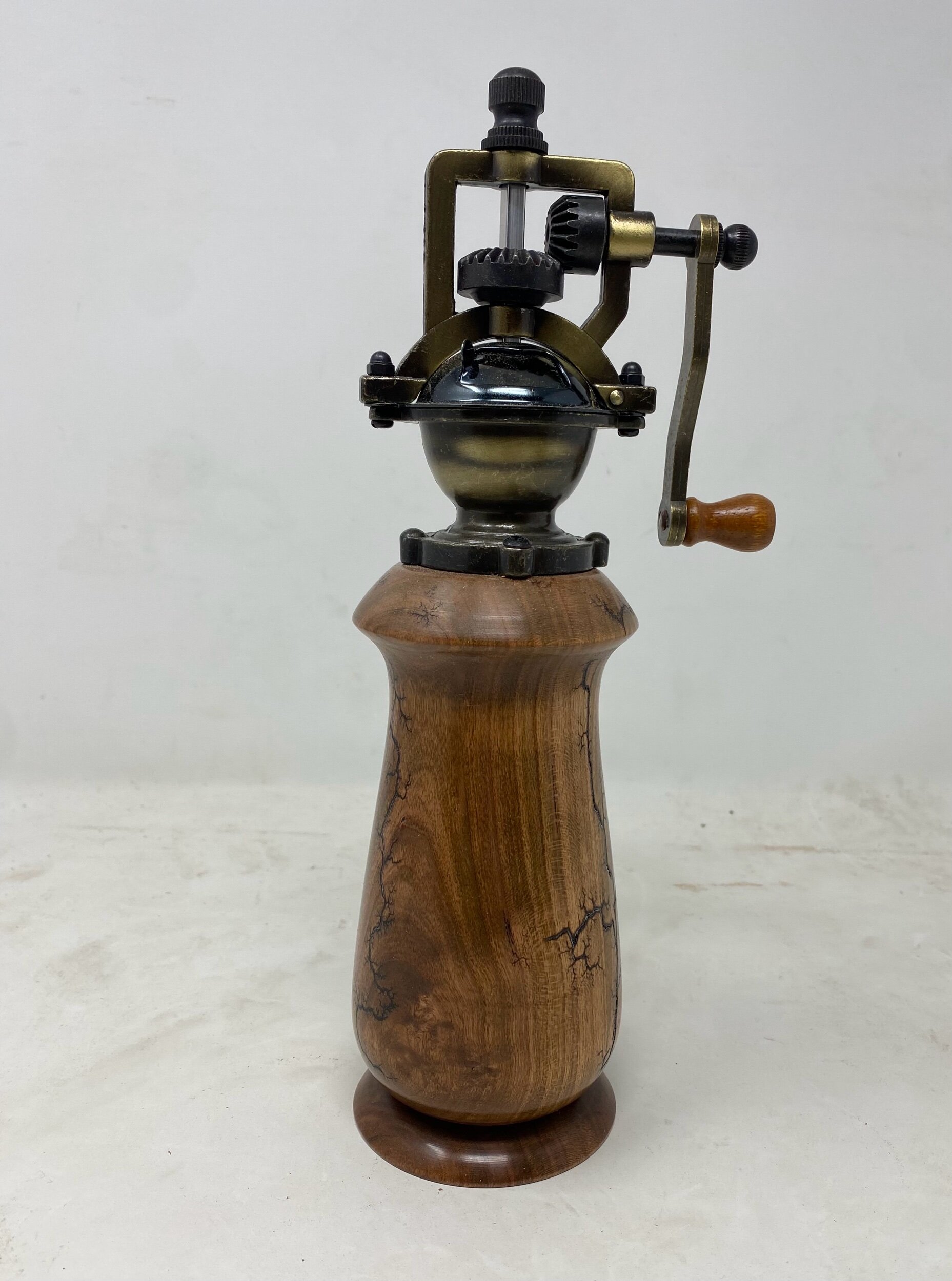 06550652-80FF-4309-B8D4-A89E90BF7FFD