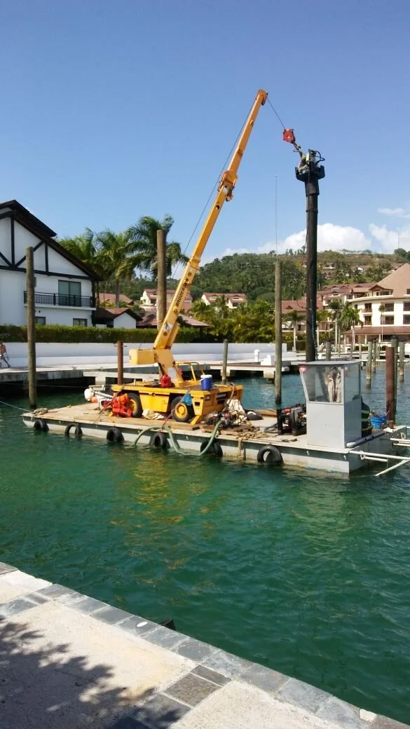 PILE DRIVING SAMANA BARGE.jpg