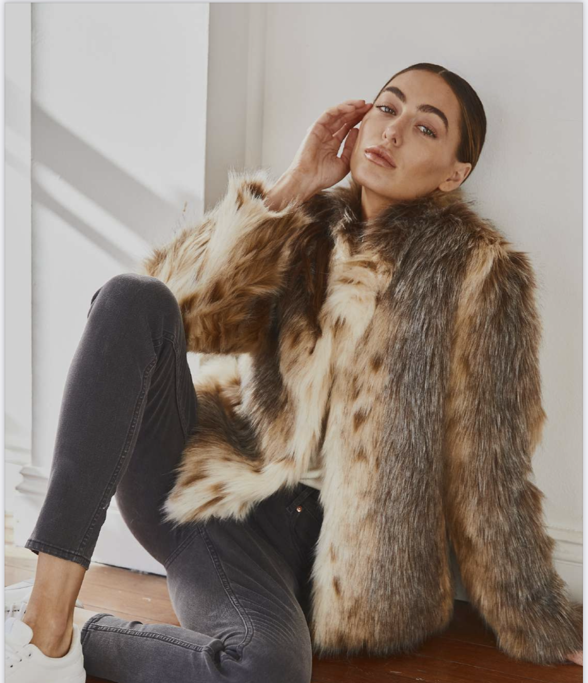Lady Luxe Look Book AW22.png