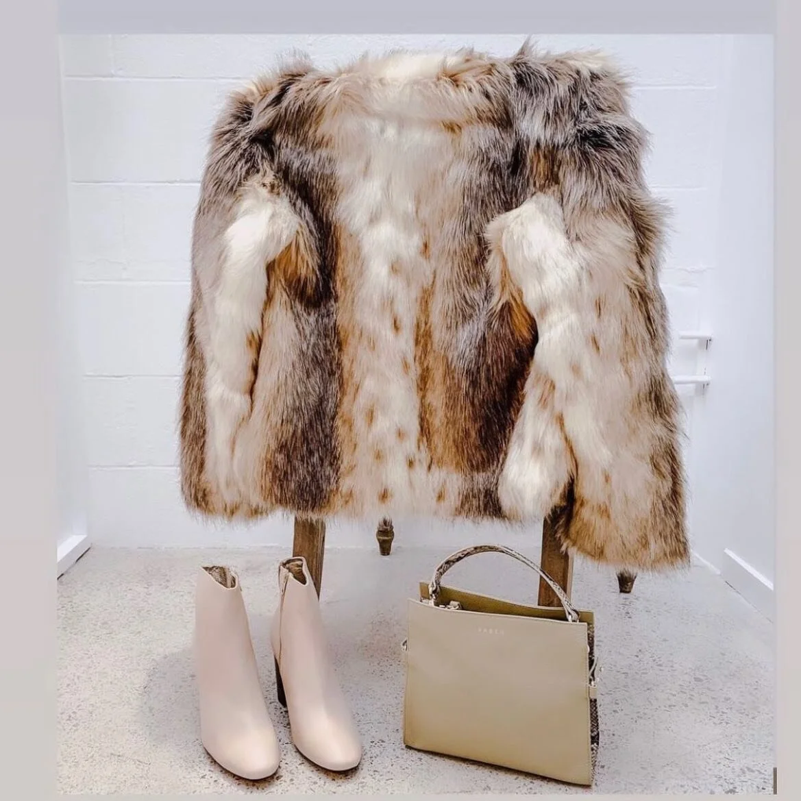 Wild Cat faux  @lady_luxe_furs 💗