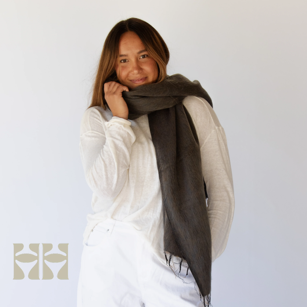New Zealand Fashion Agent for Hobo and Hatch. A brand that carefully refined details with discreet textures and grace. One-of-a-kind pieces merged with vintage, simple honest craftsmanship with elegant design.