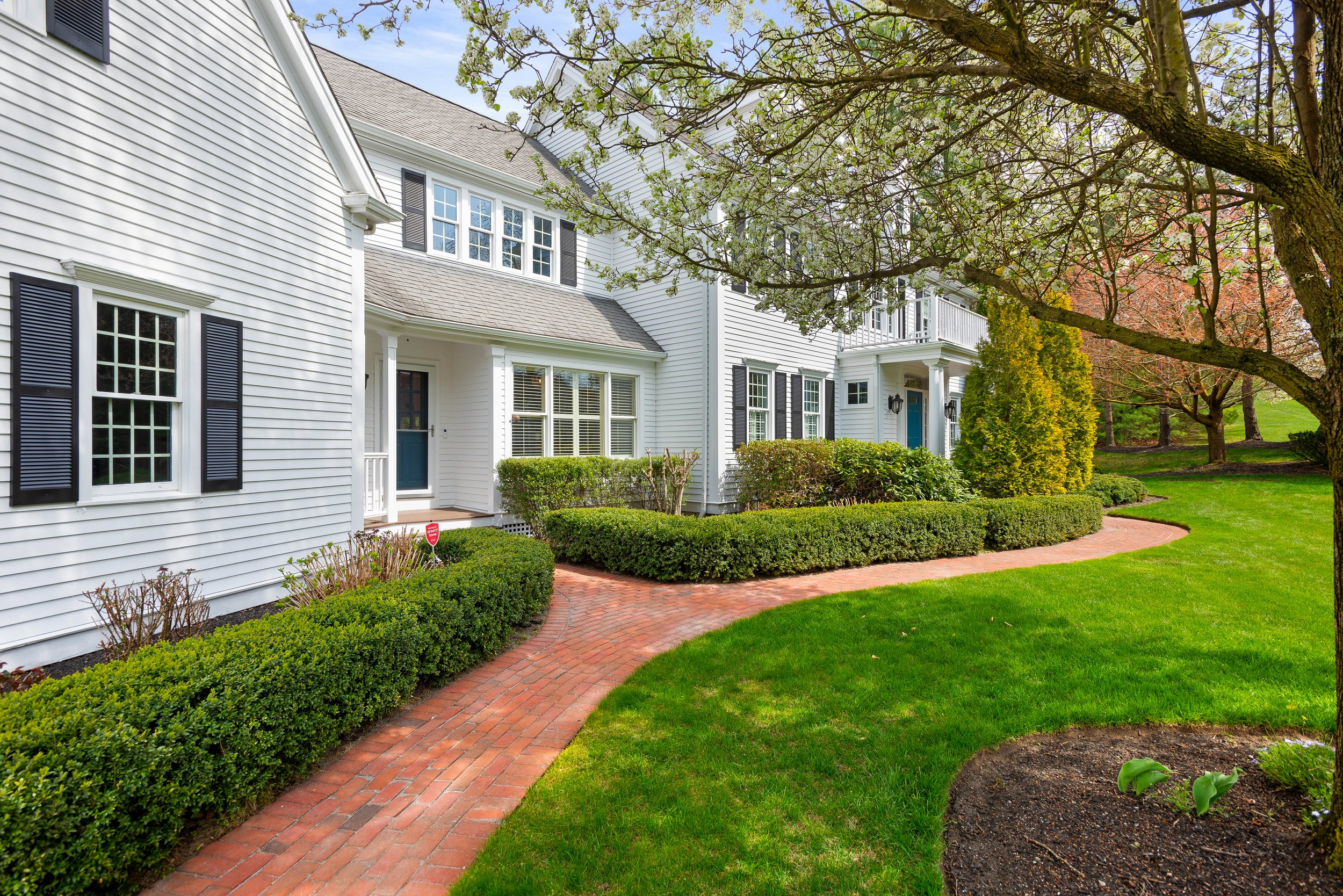 139 Rogers Way-02.jpg
