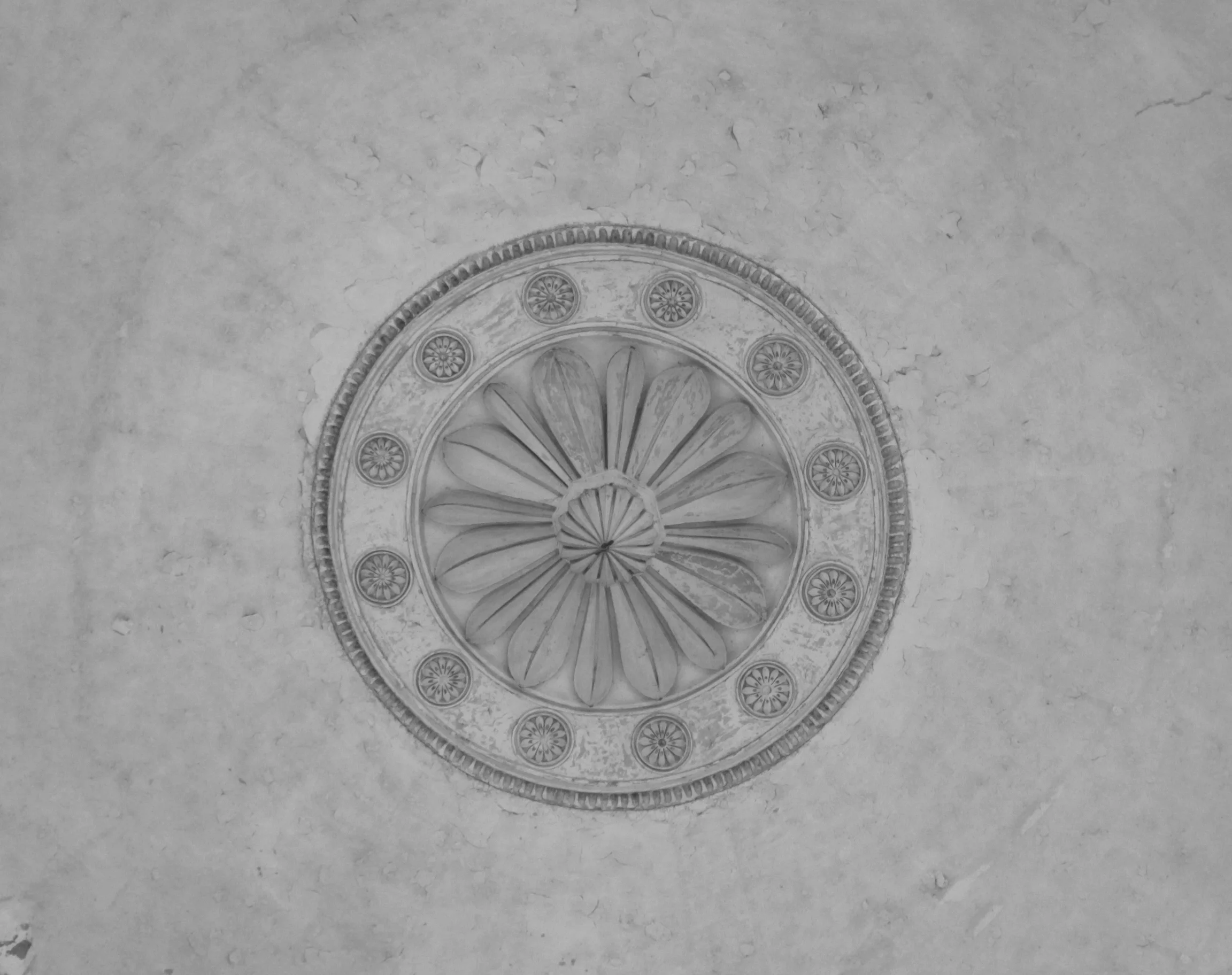 Ceiling of Charminar ..