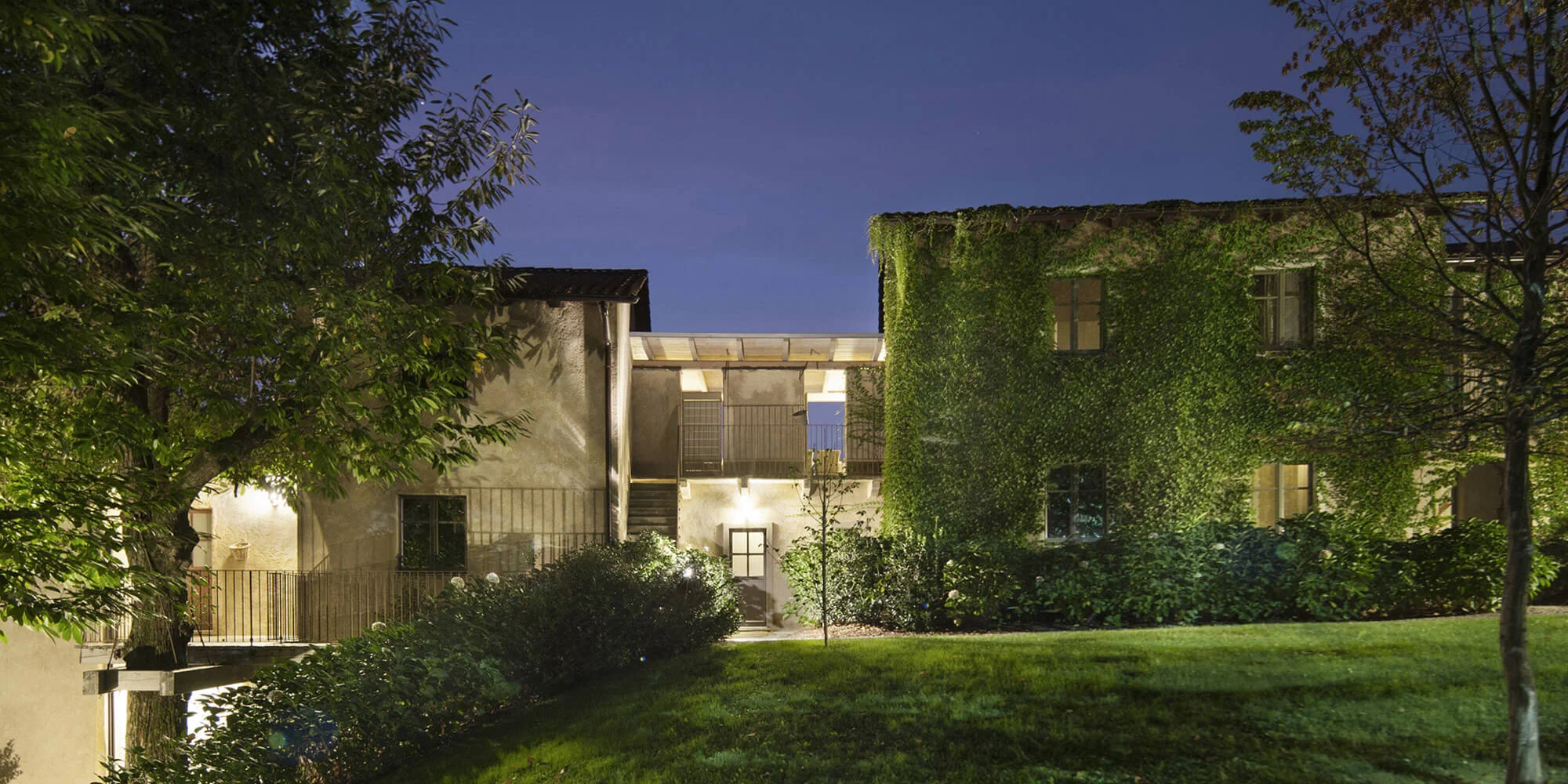 La Darbia- i-escape (2).jpg