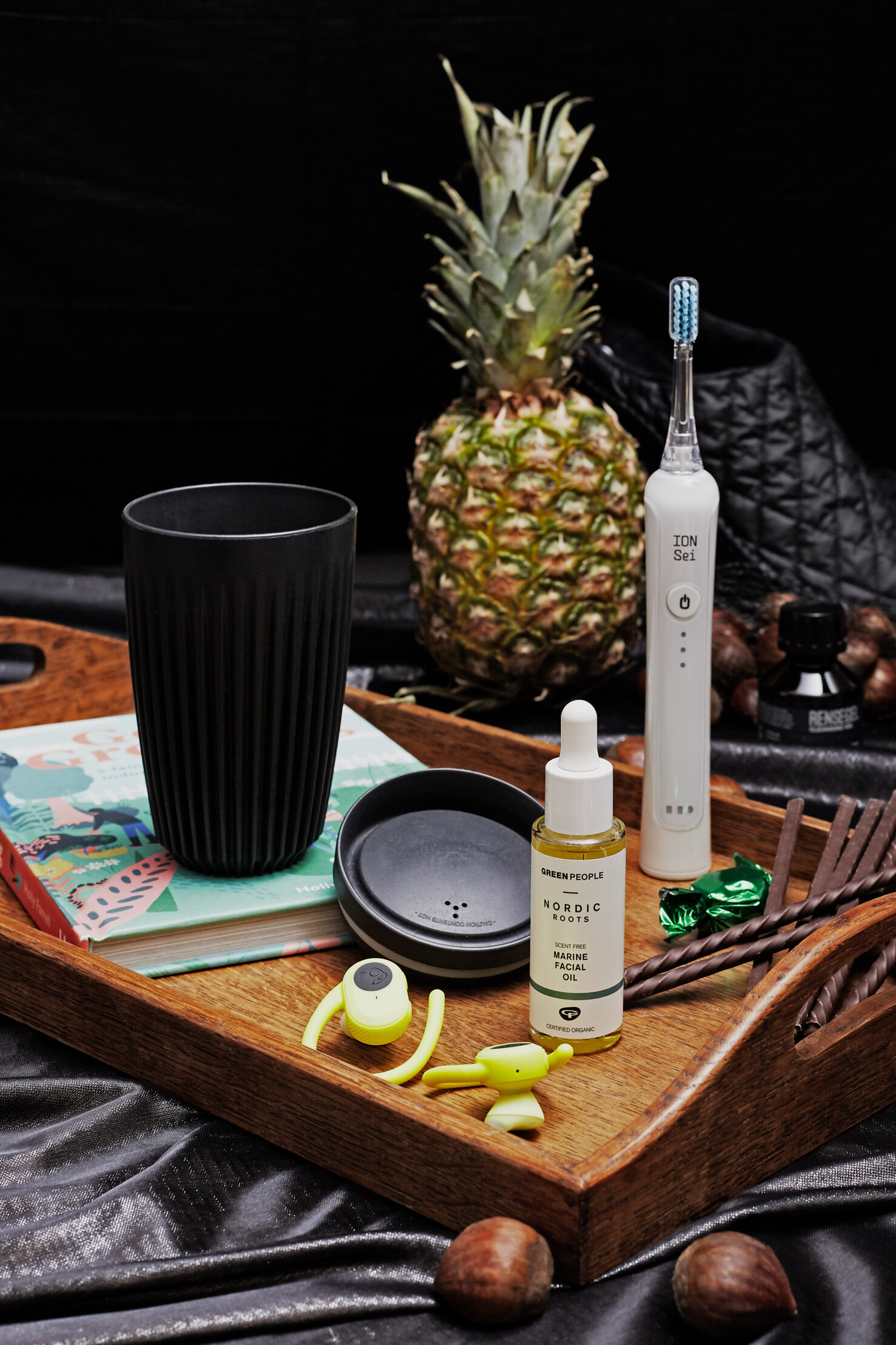  HUSKEE  8oz Reusable Cup  @ Zero-Living £14.49   GREEN PEOPLE  Nordic Roots Marine Facial Oil  £28   ION SEI   Electric Toothbrush  £130     