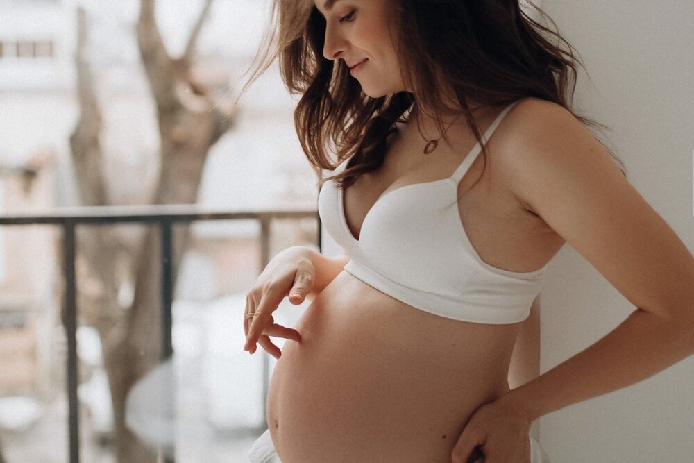 Everyone agrees Retinol is off limits during pregnancy, but there&rsquo;s still a lot of confusion about how expectant mums can care for their skin. 

According to Skin Specialist &amp; Medical Aesthetician Bianca Estelle, the following active ingred