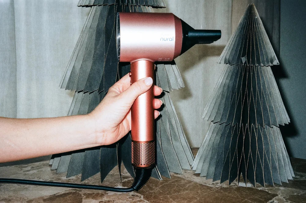  Dyson Dyson Supersonic Nural™ hair dryer – Straight+Wavy (Amber silk) £399   