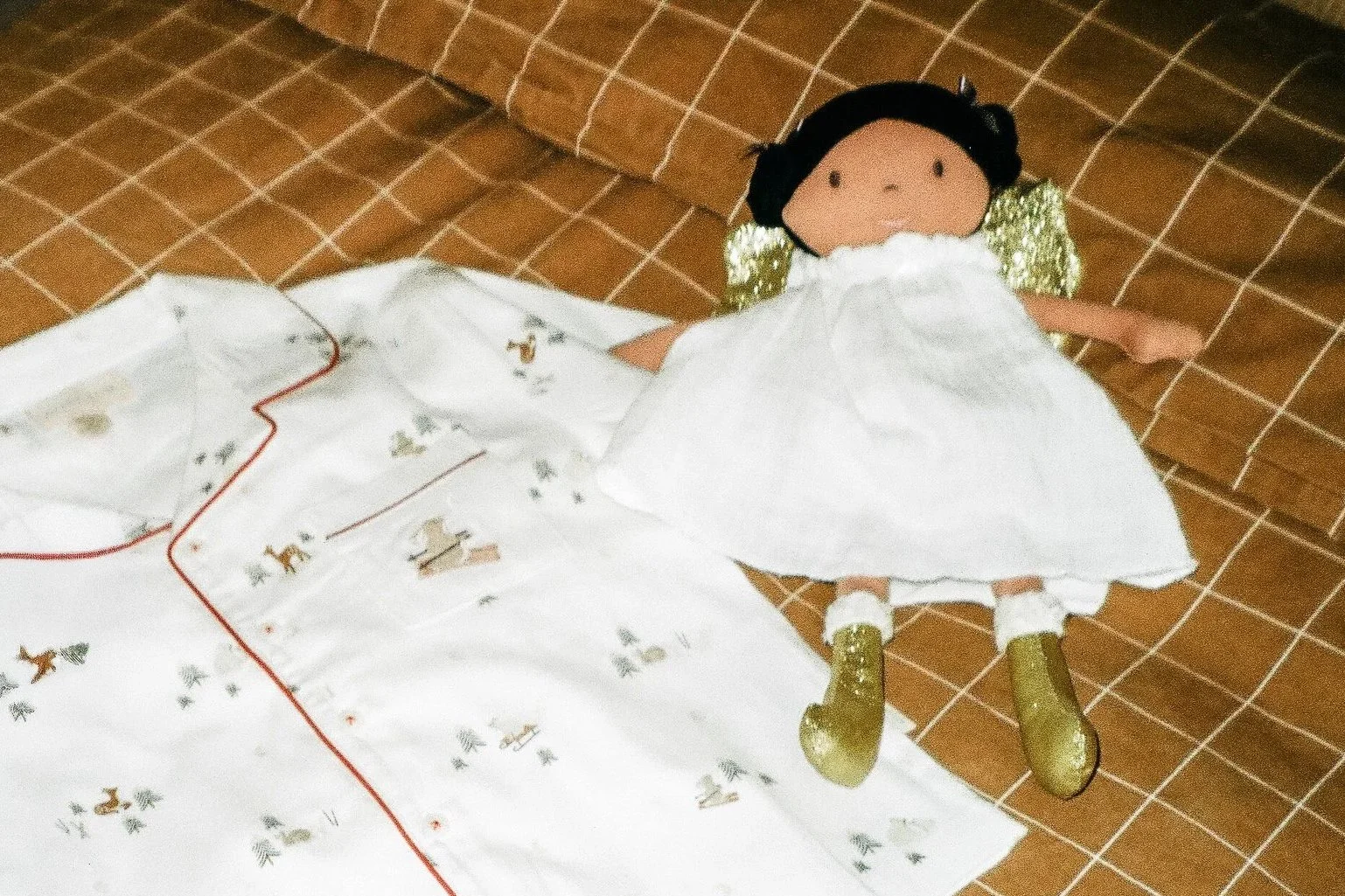  TIKIRI Aurora Doll in White Muslin Dress (£24.99)     