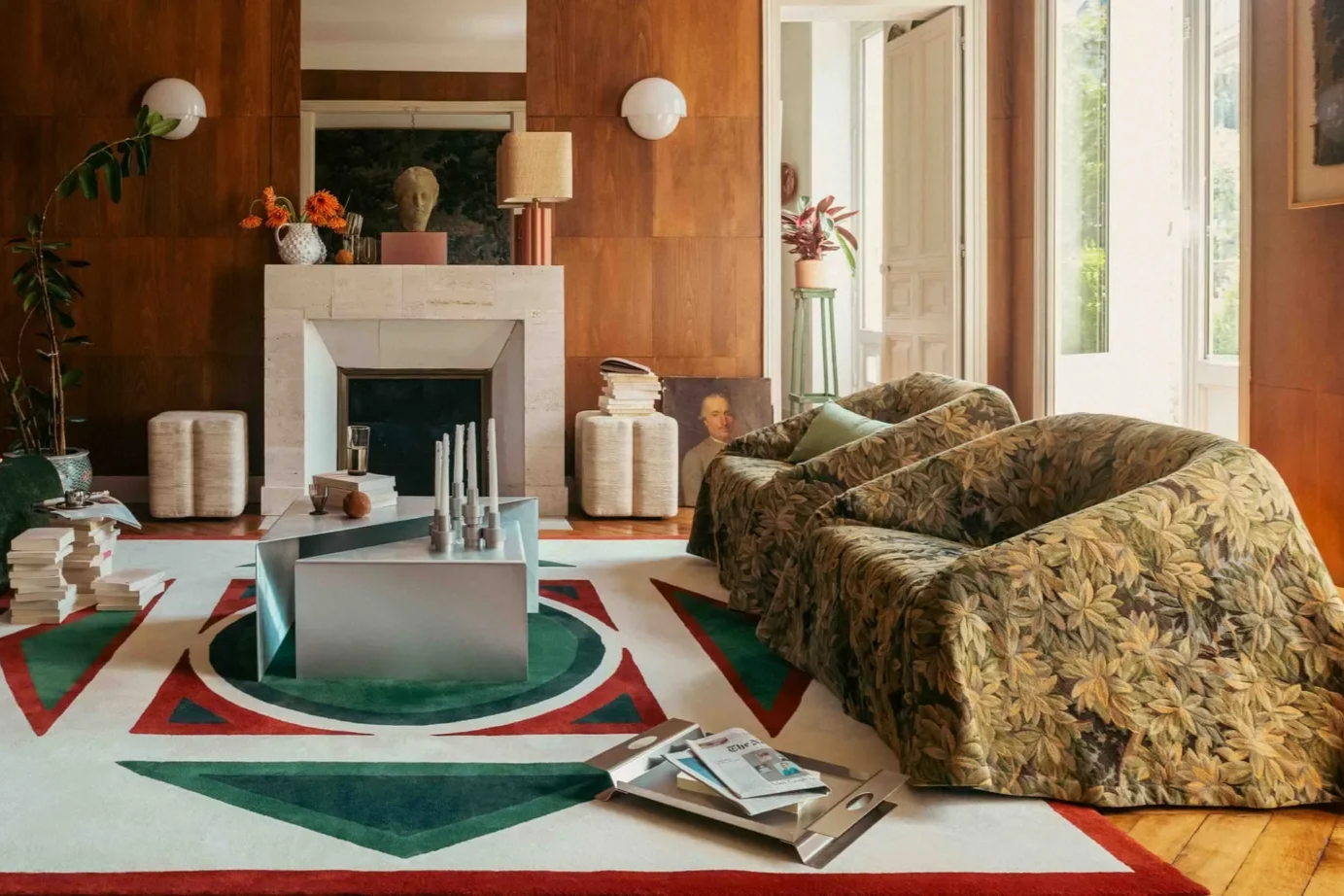 Curved Furniture — Why Everything Else Now Feels a Bit Rigid