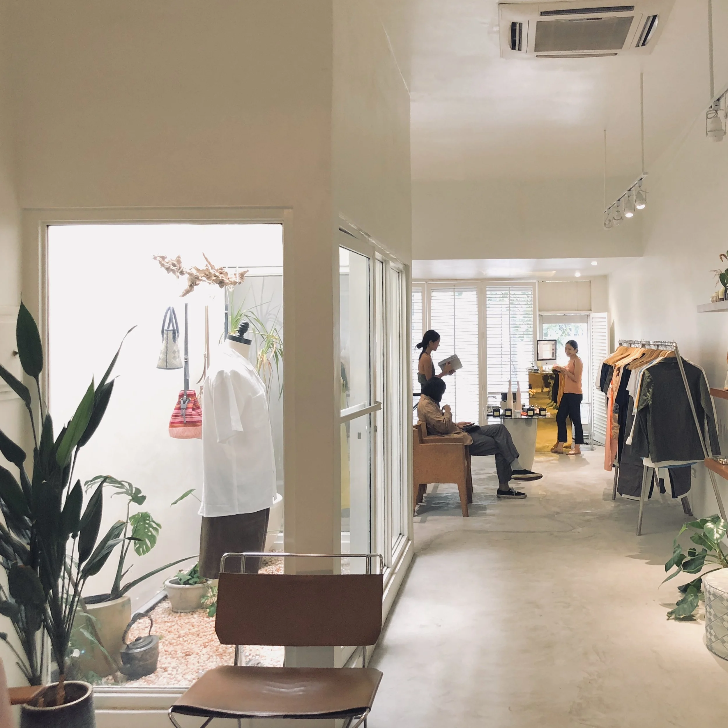 Tropa Store, Photographed May 2018